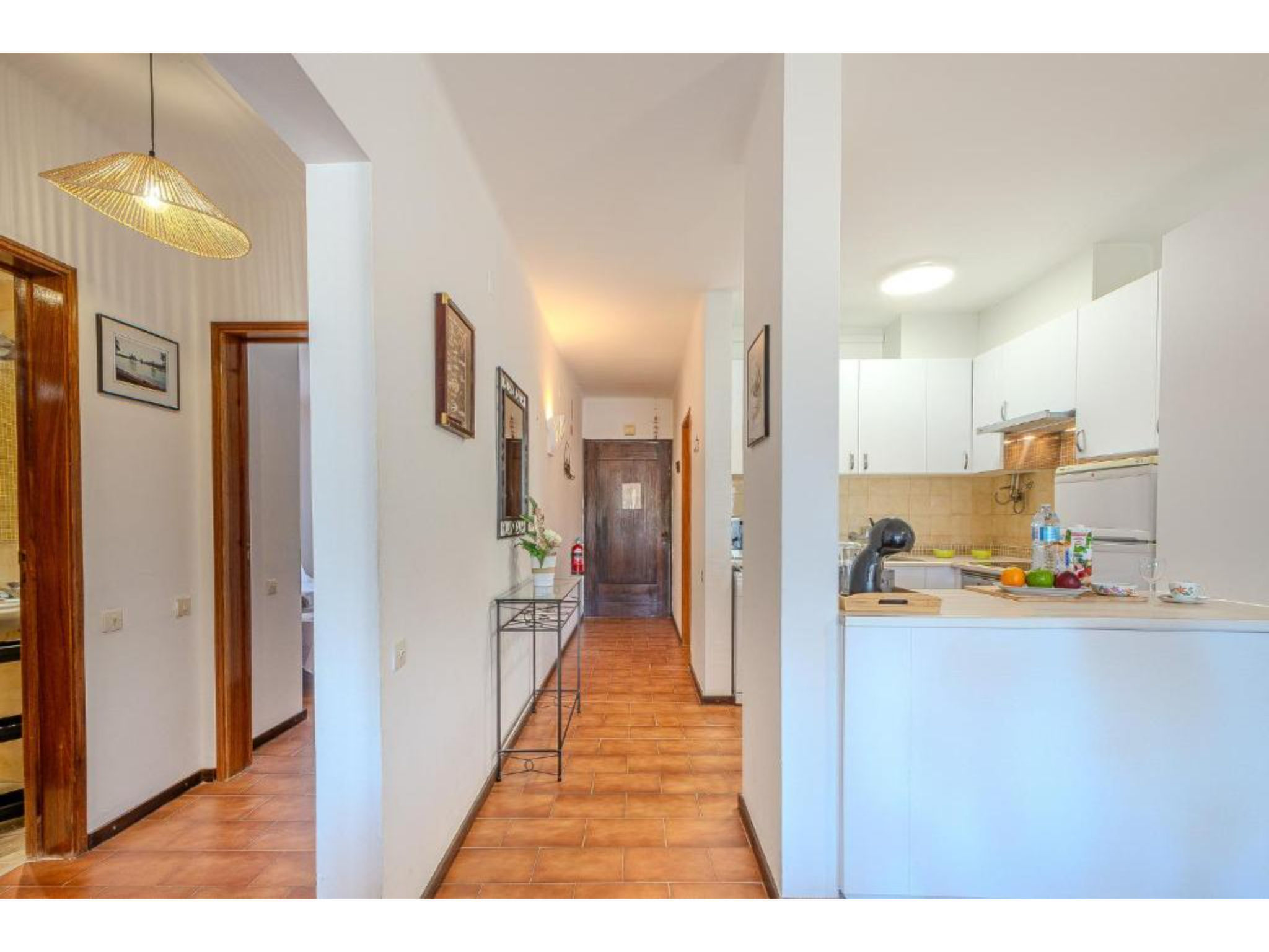 Ivone - Sunny Way-Drinnen