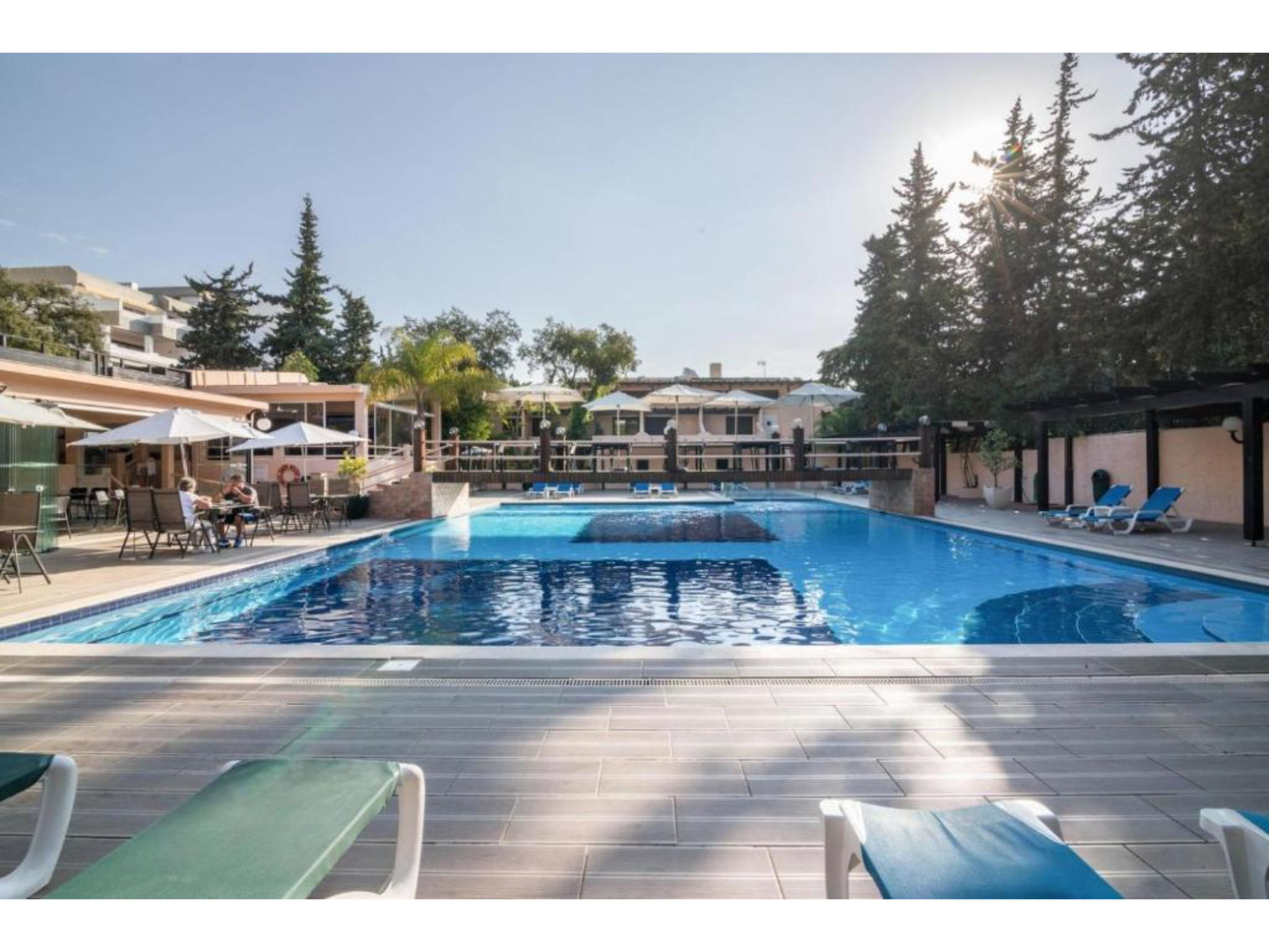 Ivone - Sunny Way-Draußen