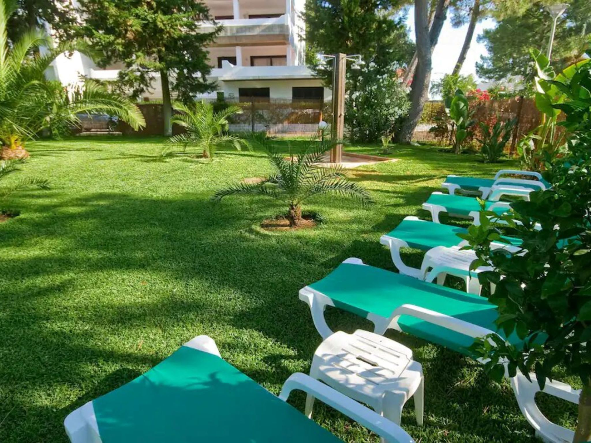 Joyce - Sunny Way-Draußen