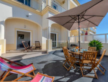 Zeezicht en comfort in vakantiehuis Encosta dos Salgados, Albufeira - thumbnail 1