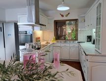 Vacation home Libertos V4