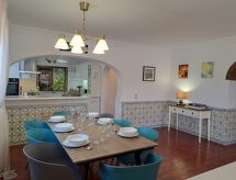 Vacation home Libertos V4