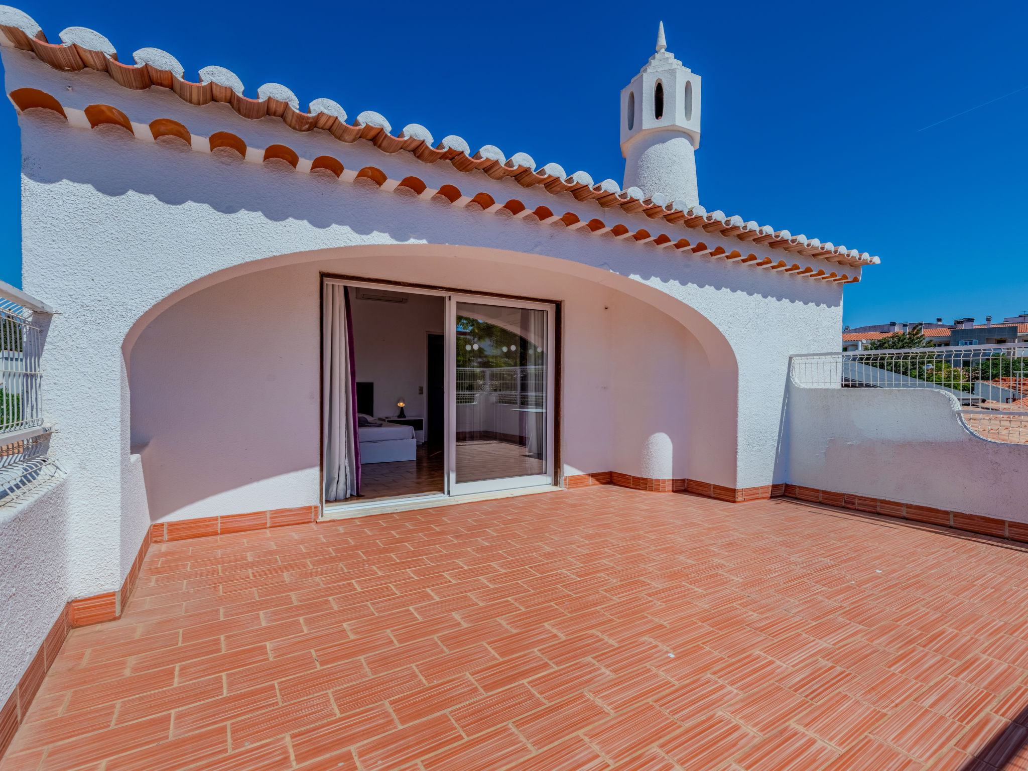 Libertos V4 - VIP Properties - Outside