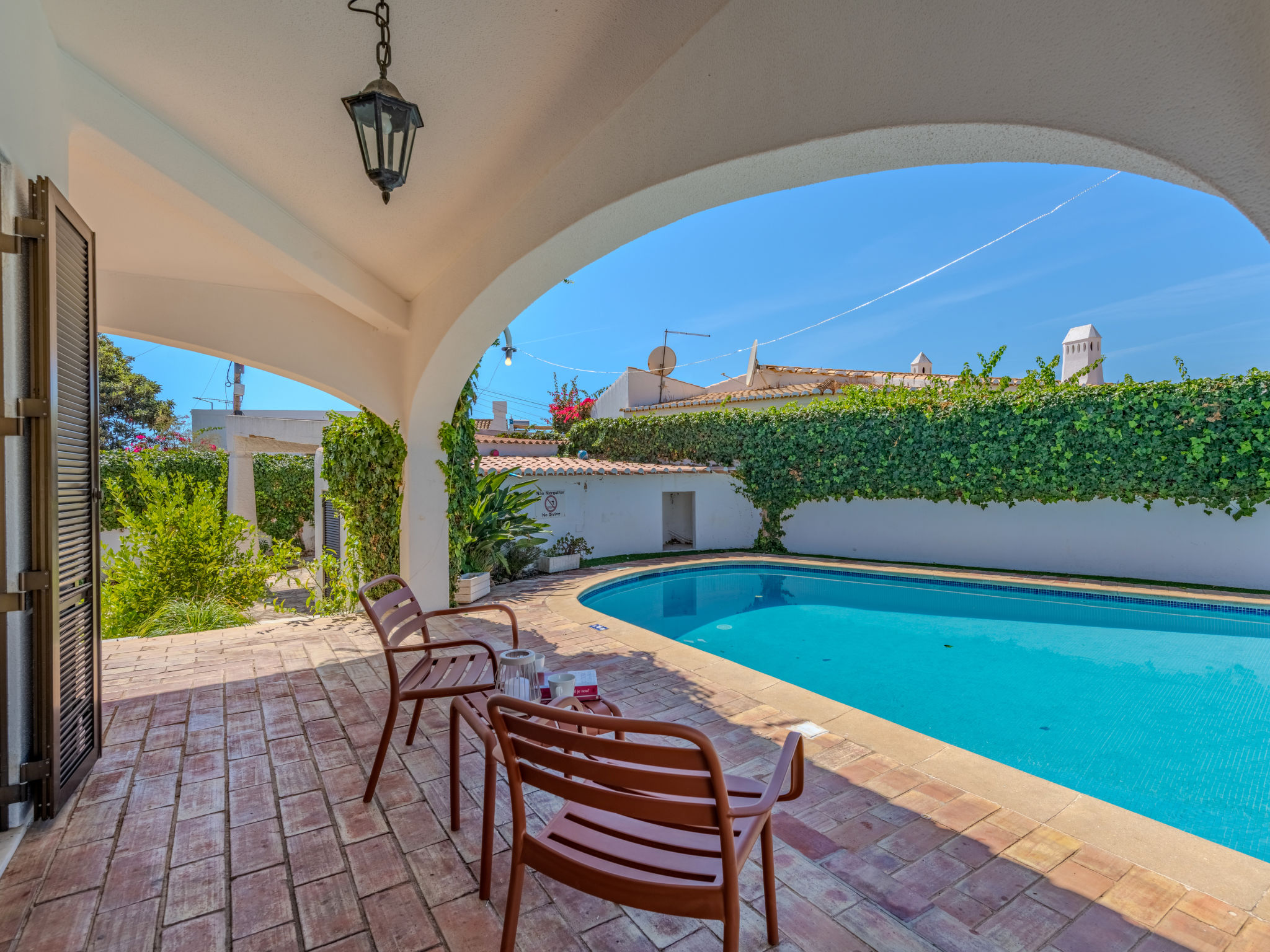 Libertos V4 - VIP Properties - Outside