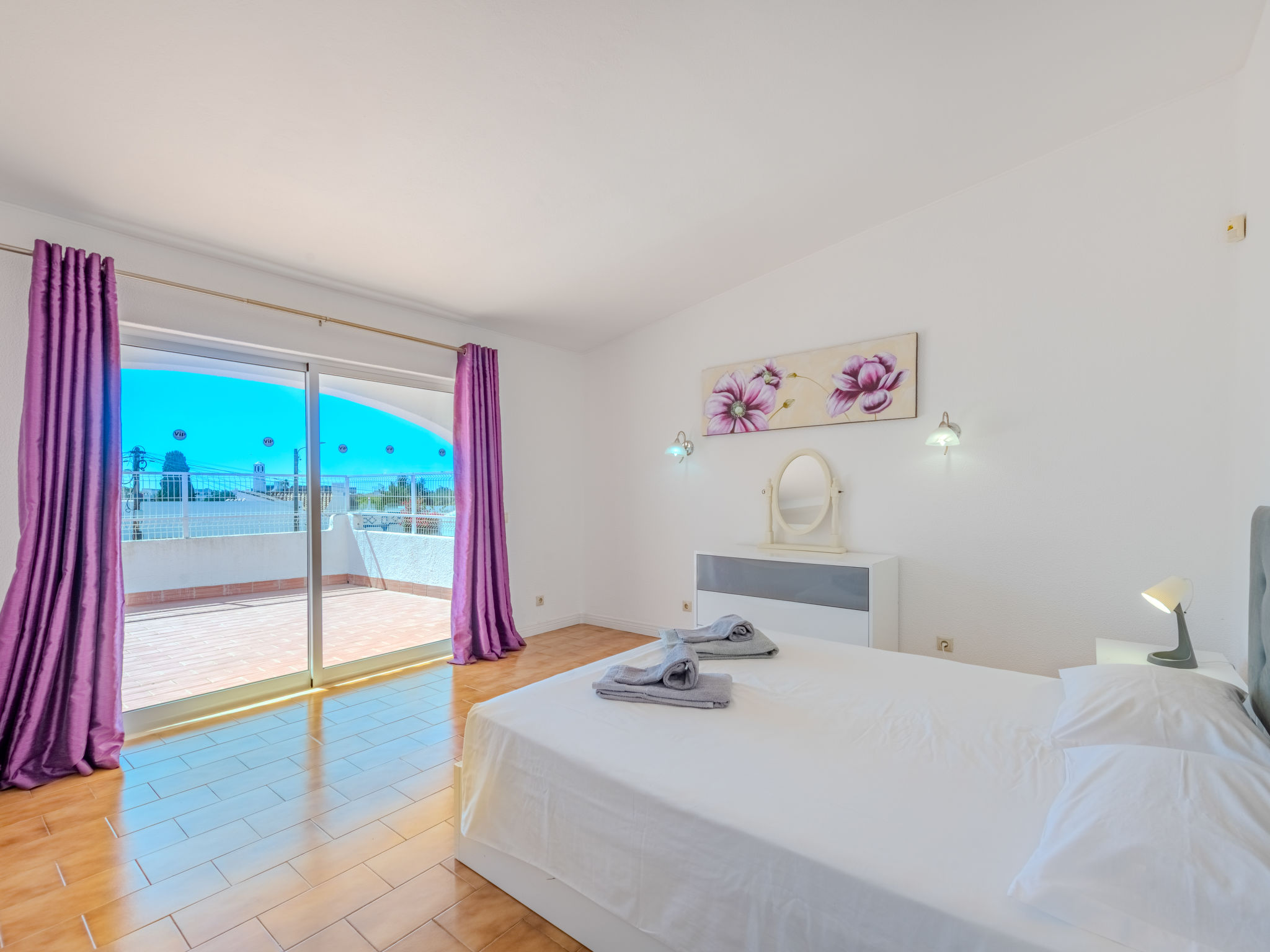 Libertos V4 - VIP Properties - Inside
