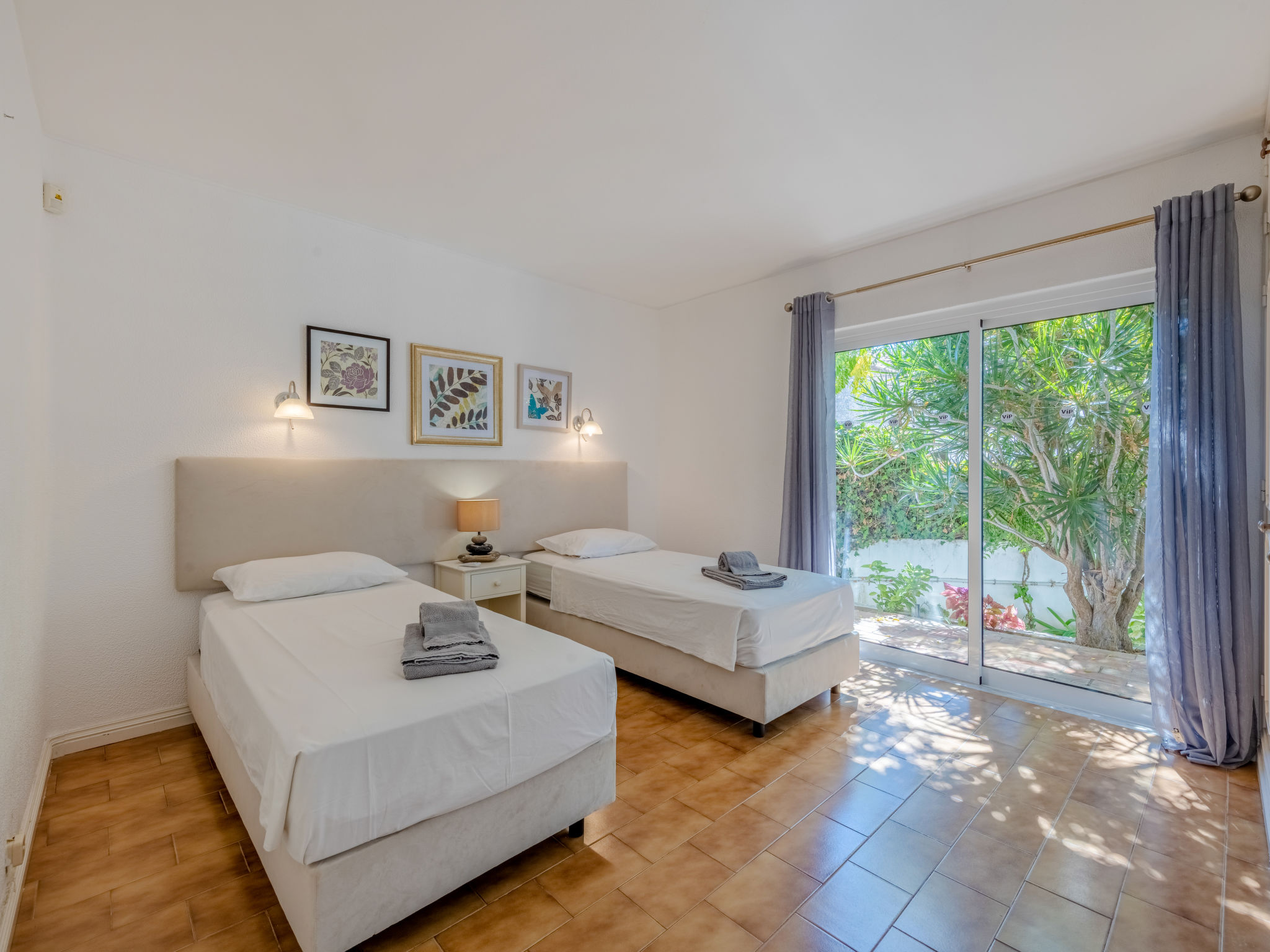 Libertos V4 - VIP Properties - Inside