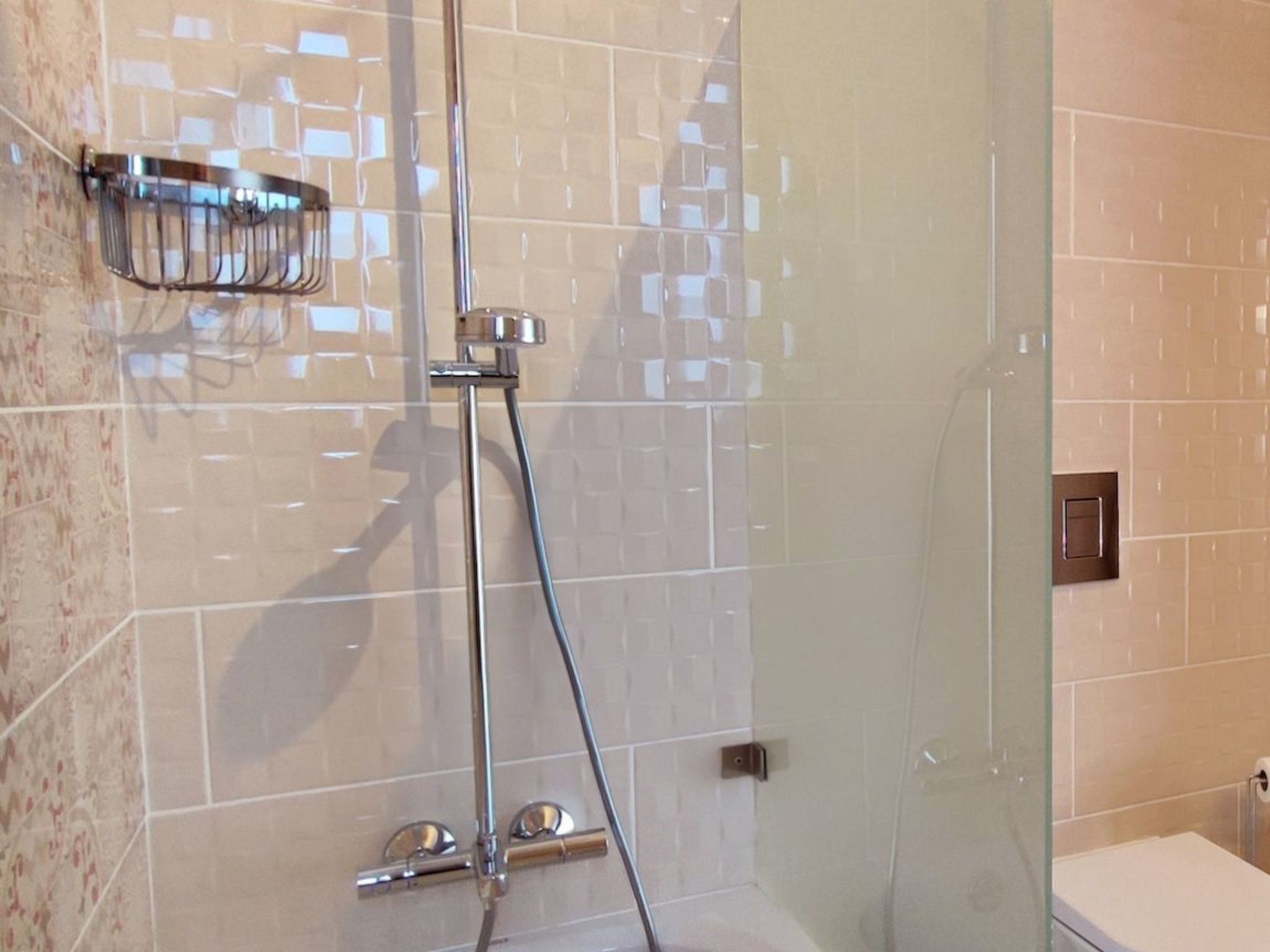 Villa mit 6 Schlafzimmern, Familie, Gruppen, Strand, Pool, Garten-Image-tags.info