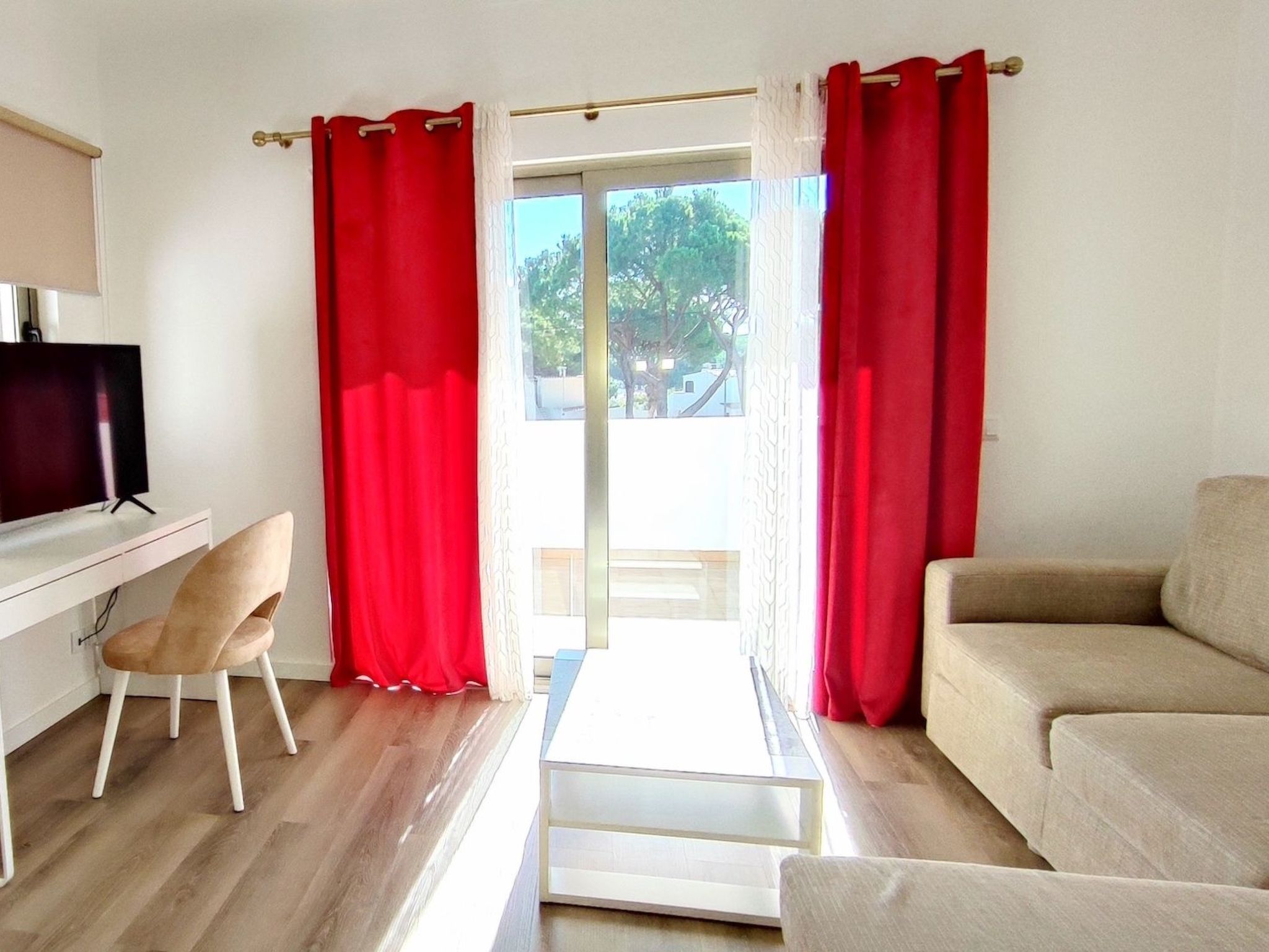 Villa mit 6 Schlafzimmern, Familie, Gruppen, Strand, Pool, Garten-Image-tags.info