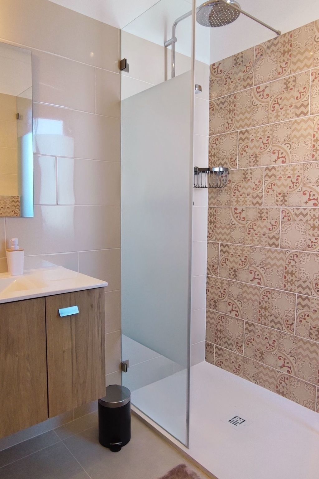 Villa mit 6 Schlafzimmern, Familie, Gruppen, Strand, Pool, Garten-Image-tags.info