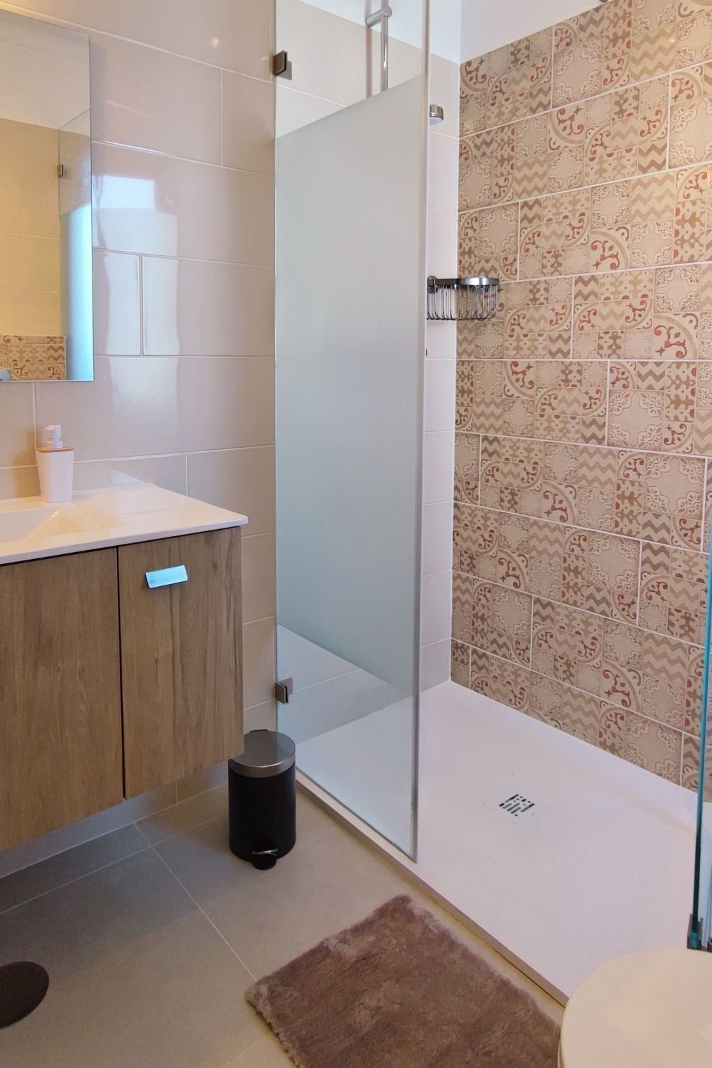 Villa mit 6 Schlafzimmern, Familie, Gruppen, Strand, Pool, Garten-Image-tags.info