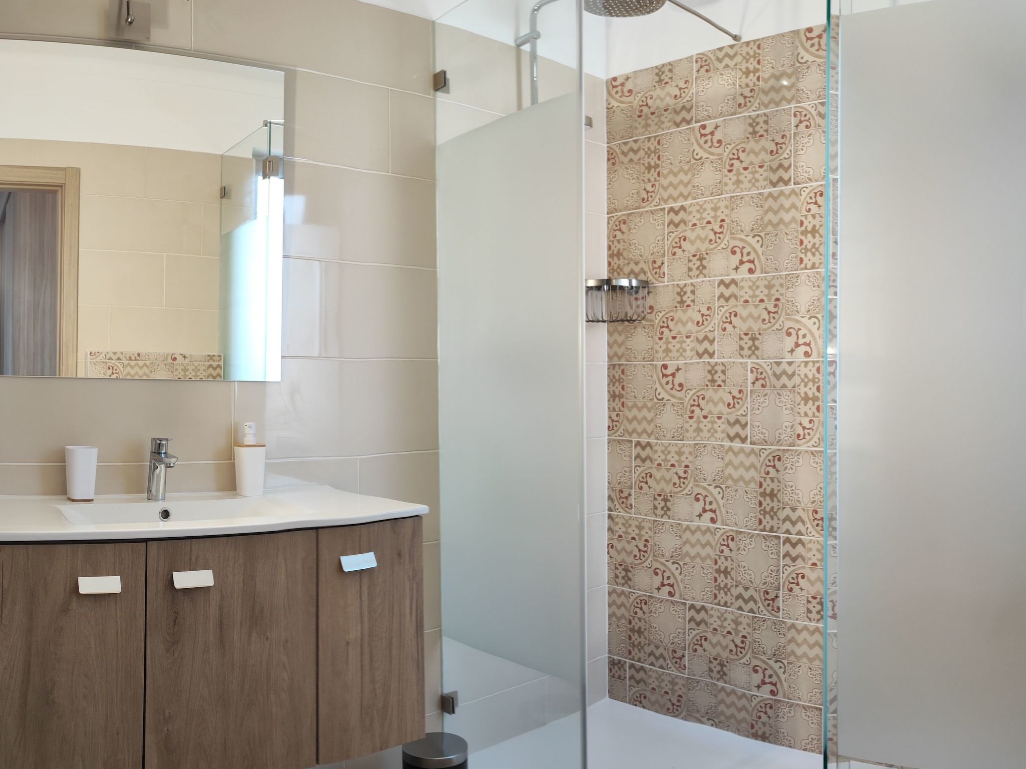 Villa mit 6 Schlafzimmern, Familie, Gruppen, Strand, Pool, Garten-Image-tags.info