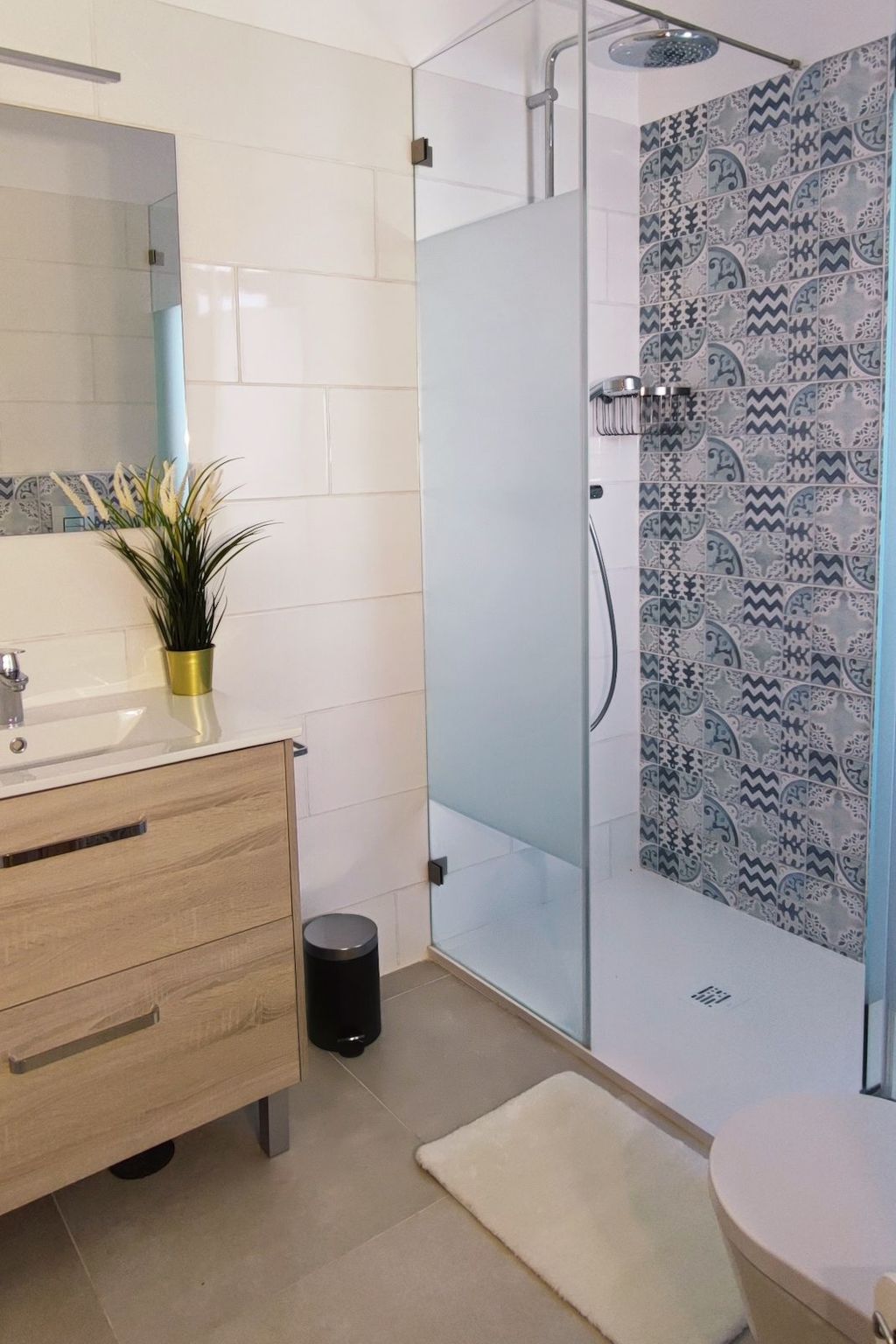 Villa mit 6 Schlafzimmern, Familie, Gruppen, Strand, Pool, Garten-Image-tags.info