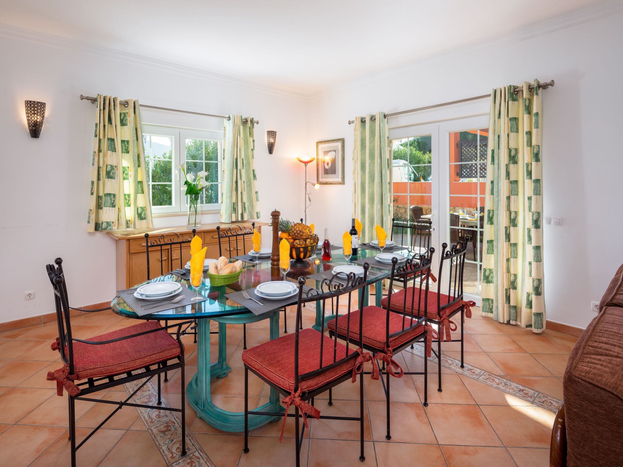 4-Schlafzimmer-Villa R2, Garten, Pool, Strand