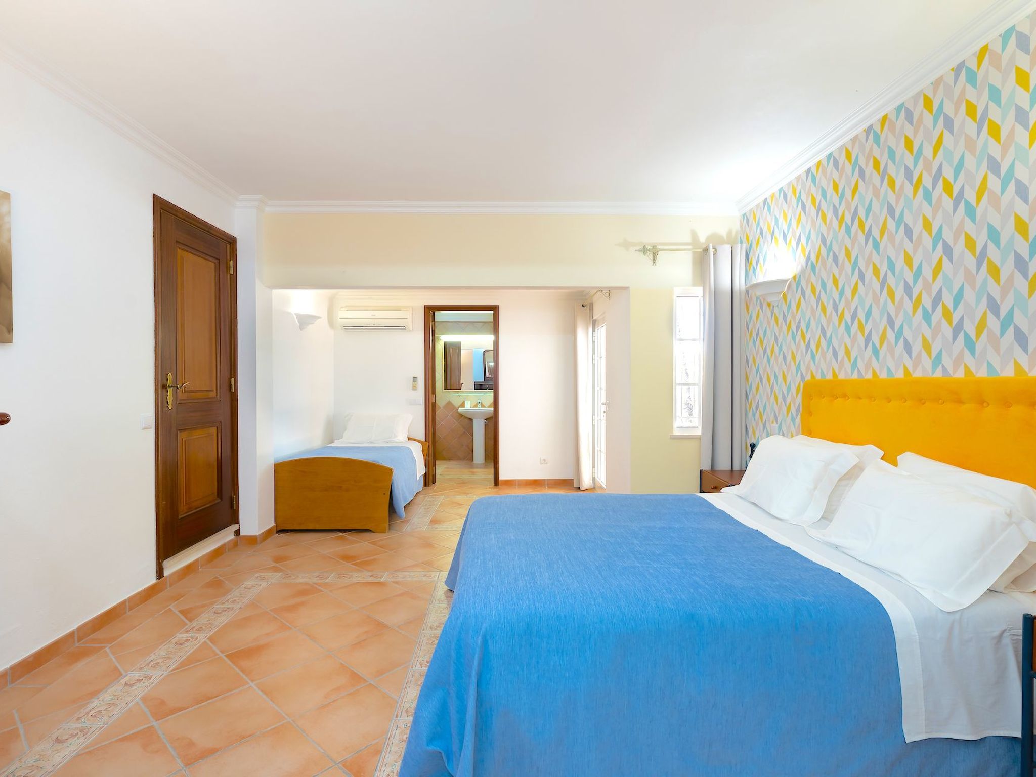 7 Schlafzimmer Villa, Familie, Kinder, Gruppen, Strand, Pool, Garten-Image-tags.info