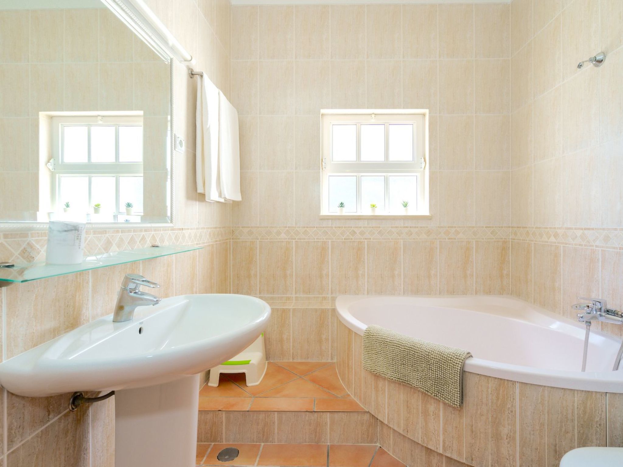 7 Schlafzimmer Villa, Familie, Kinder, Gruppen, Strand, Pool, Garten-Image-tags.info