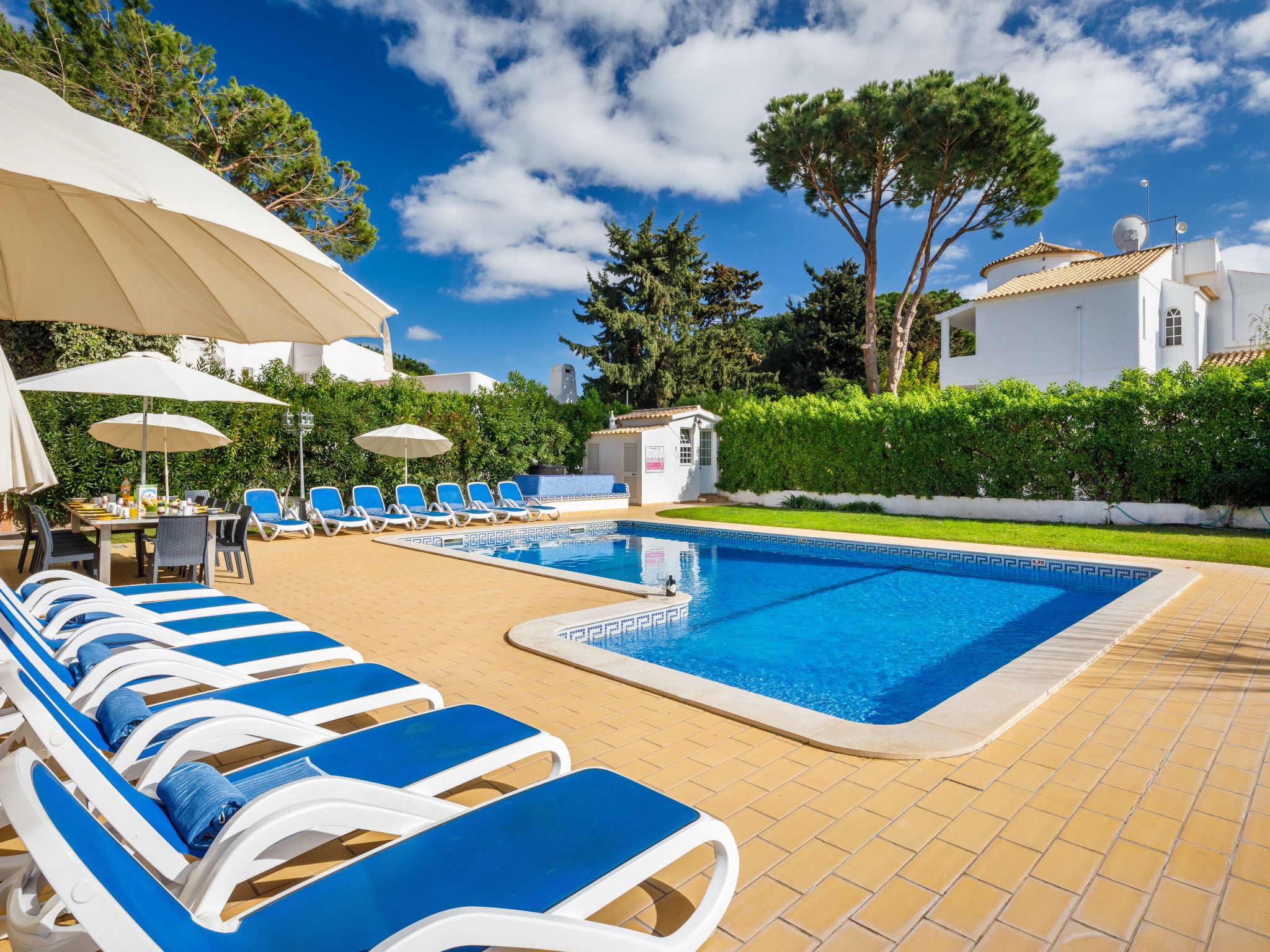 7 Schlafzimmer Villa, Familie, Kinder, Gruppen, Strand, Pool, Garten-Image-tags.info