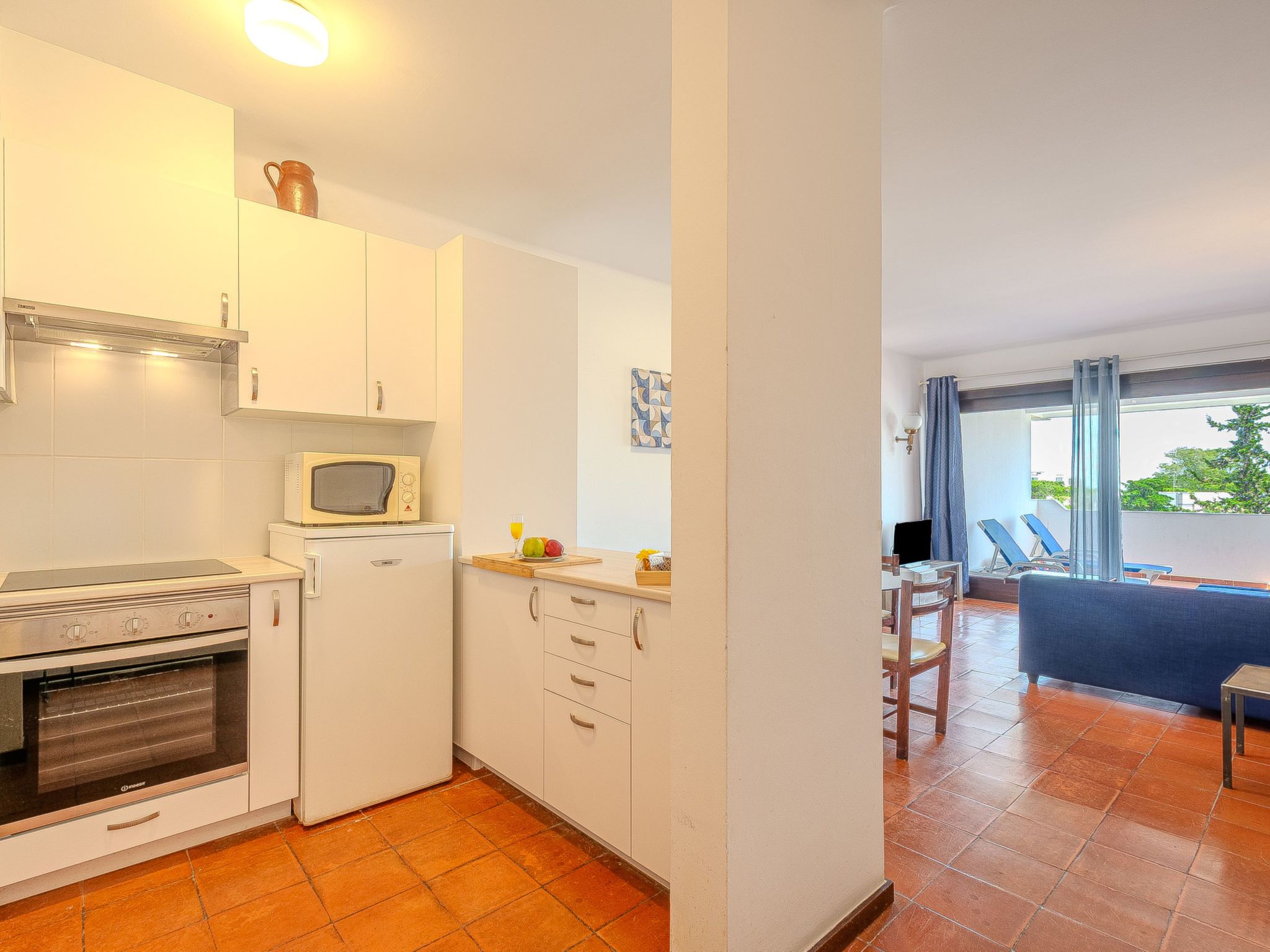 Lima - Sunny Way-Drinnen