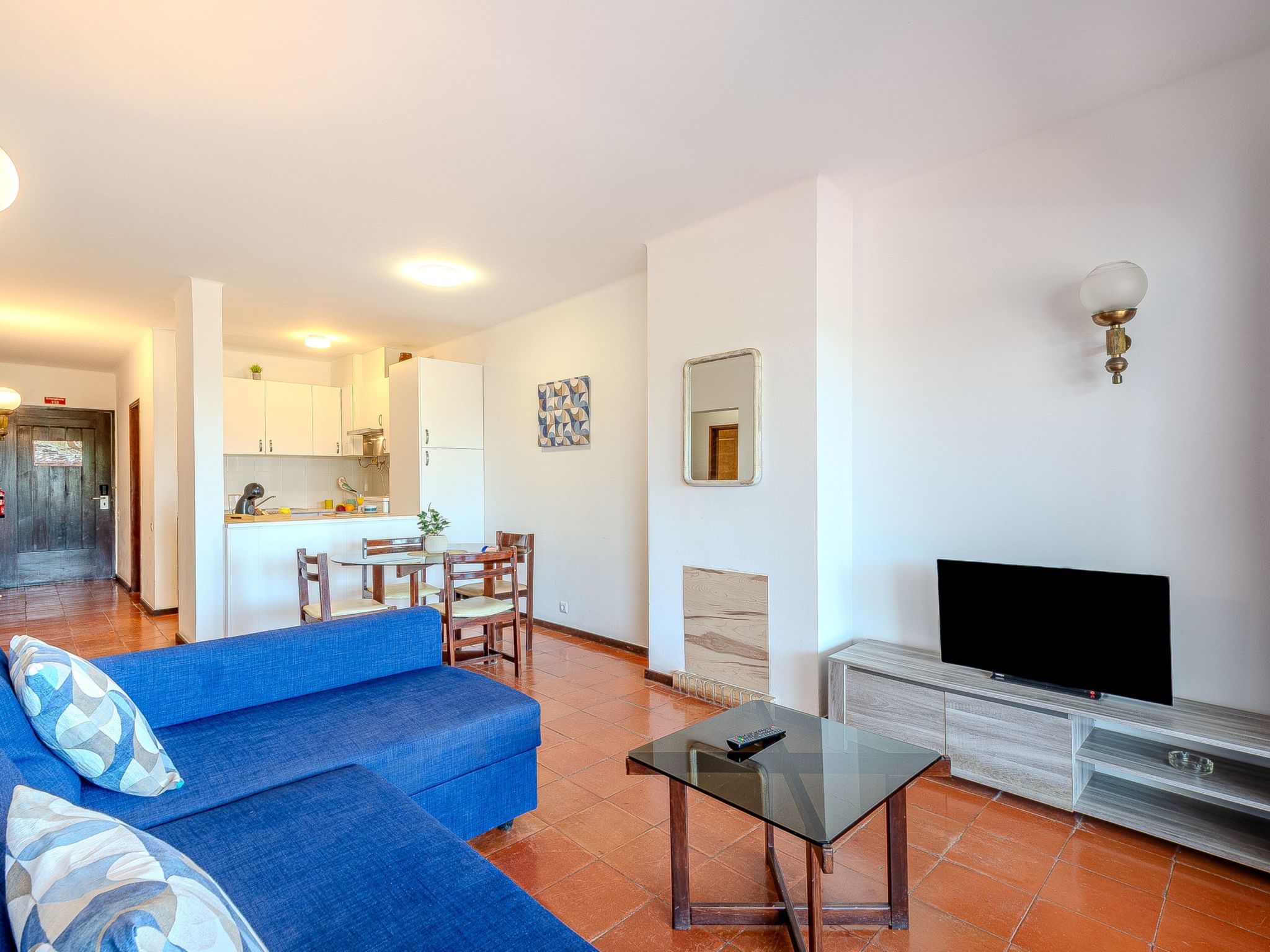 Lima - Sunny Way-Drinnen