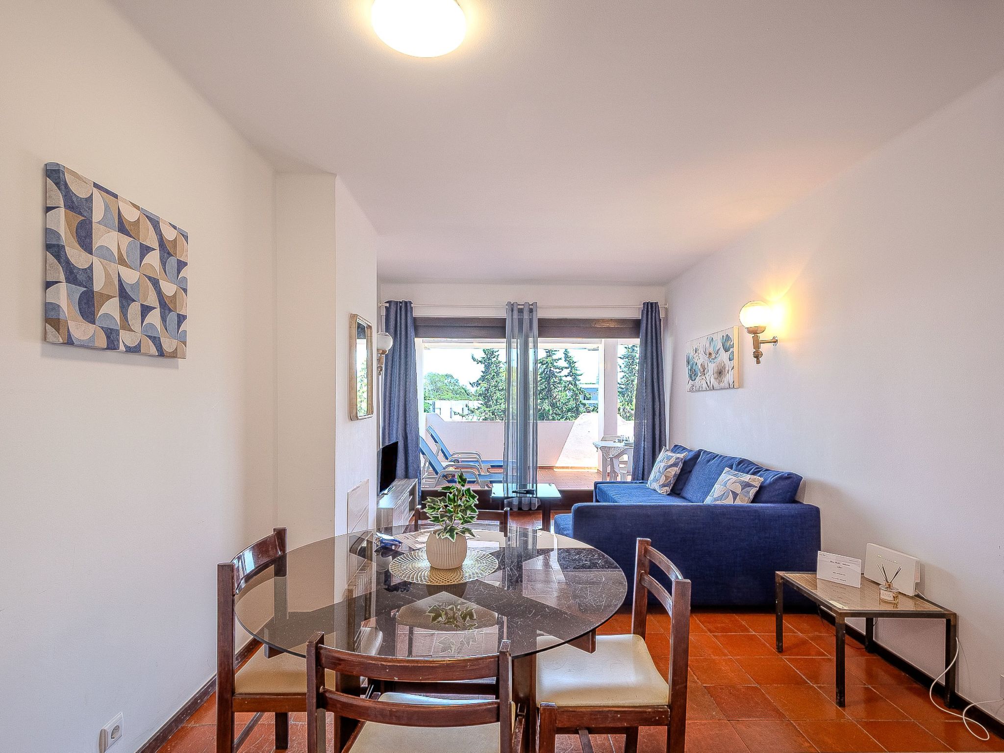 Lima - Sunny Way-Drinnen