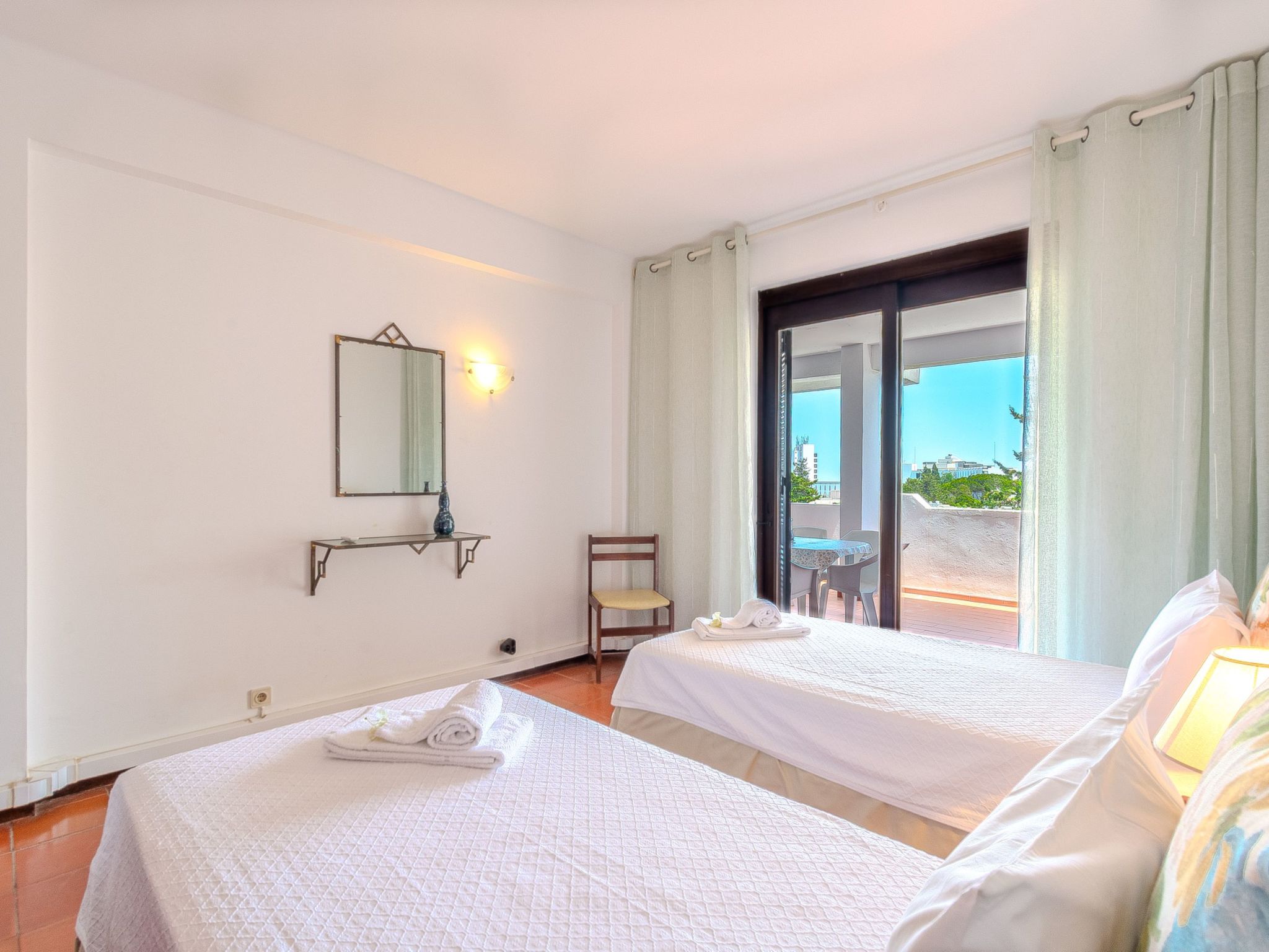 Lima - Sunny Way-Drinnen