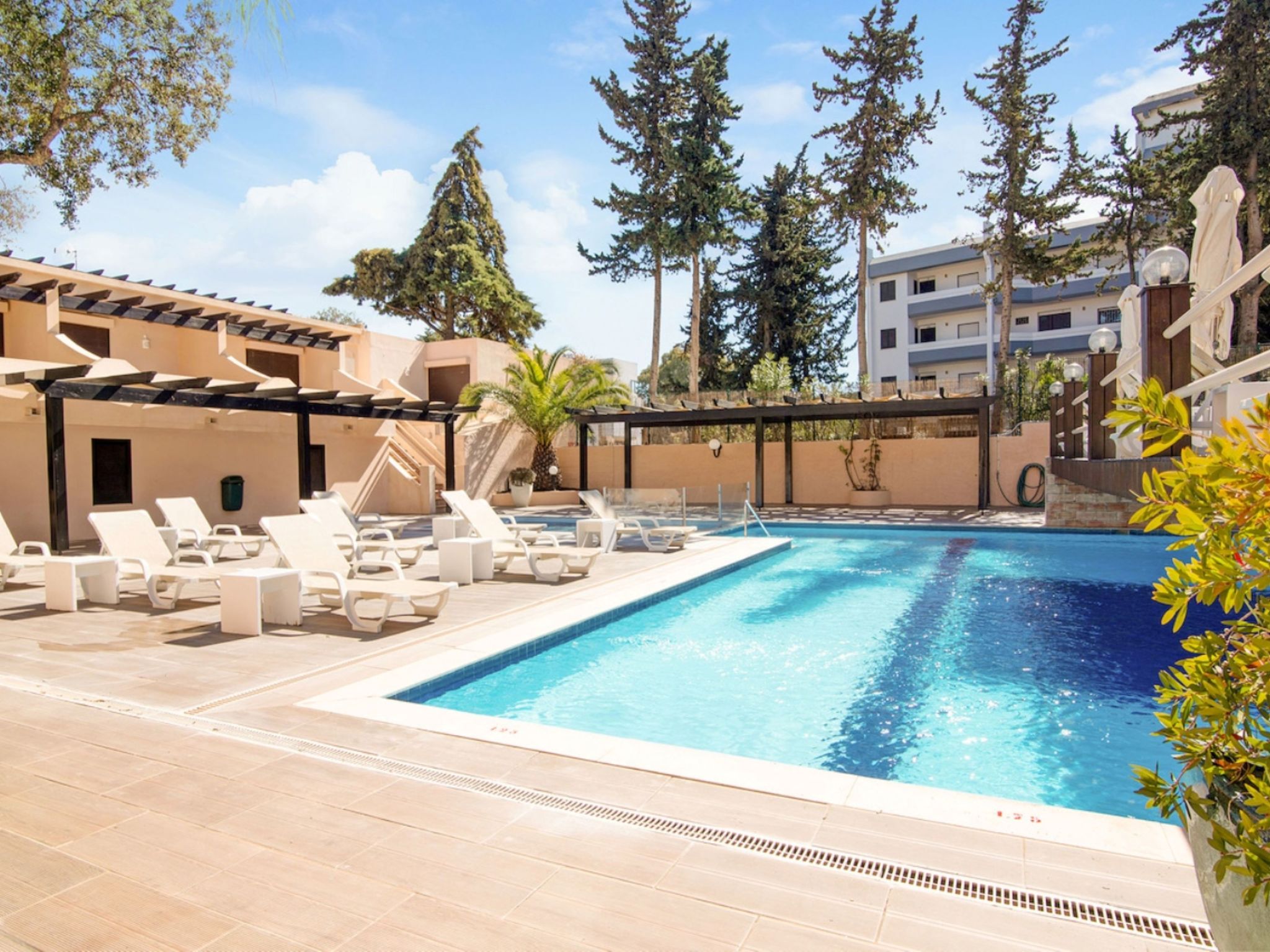 Lima - Sunny Way-Draußen