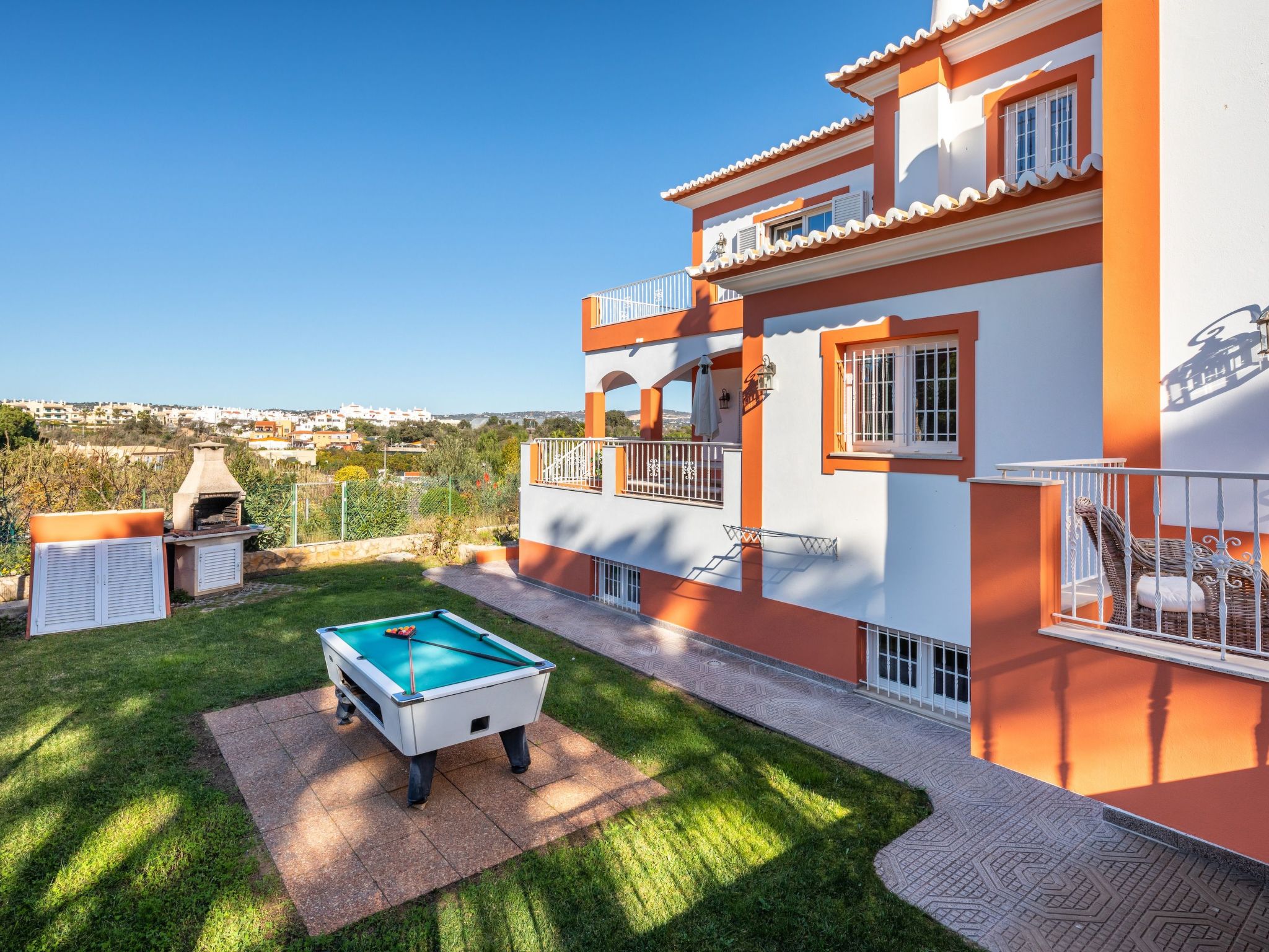 8 Schlafzimmer Villa, Pool, BBq, Strand-Image-tags.info