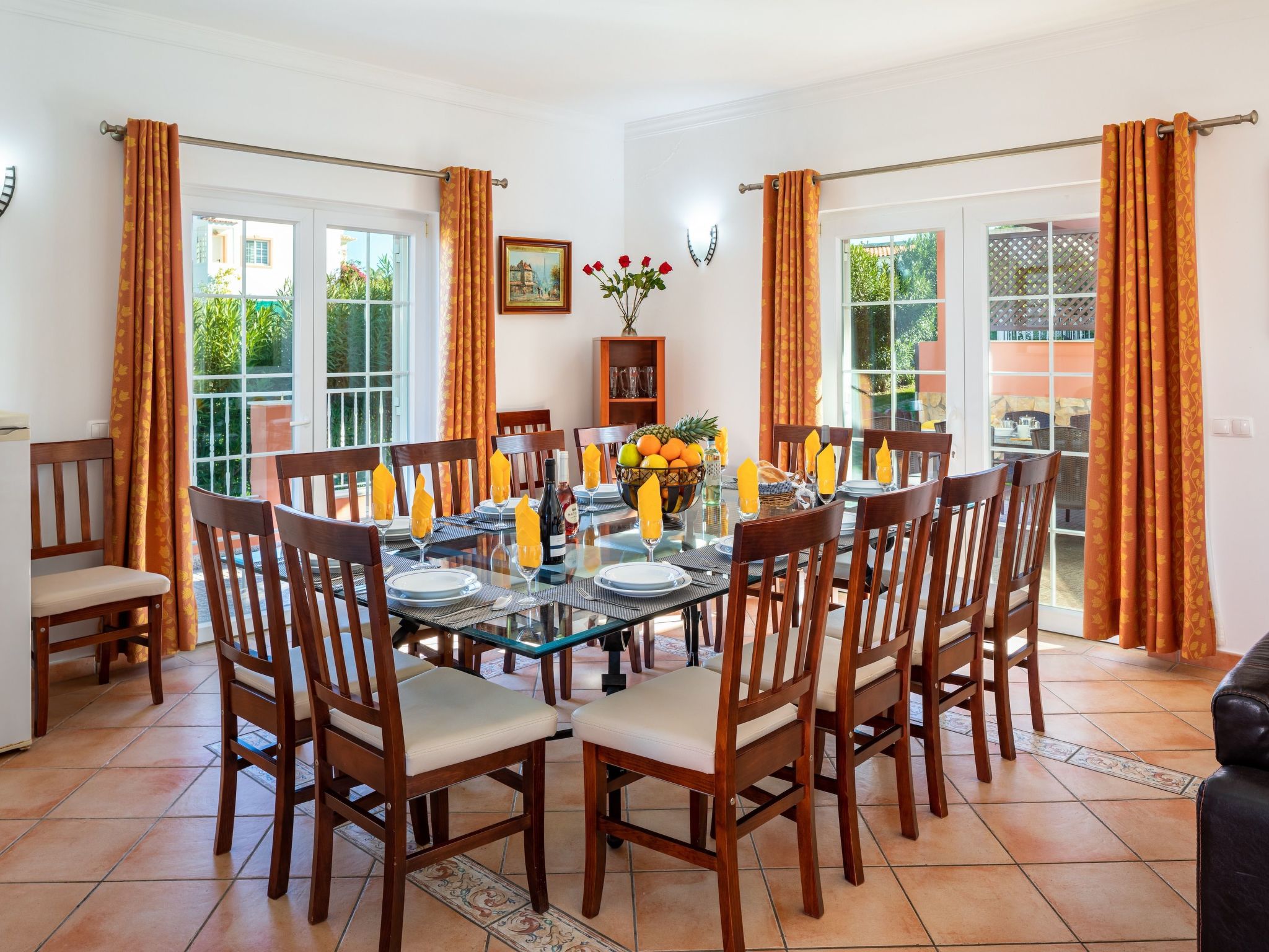 8 Schlafzimmer Villa, Pool, BBq, Strand-Image-tags.info