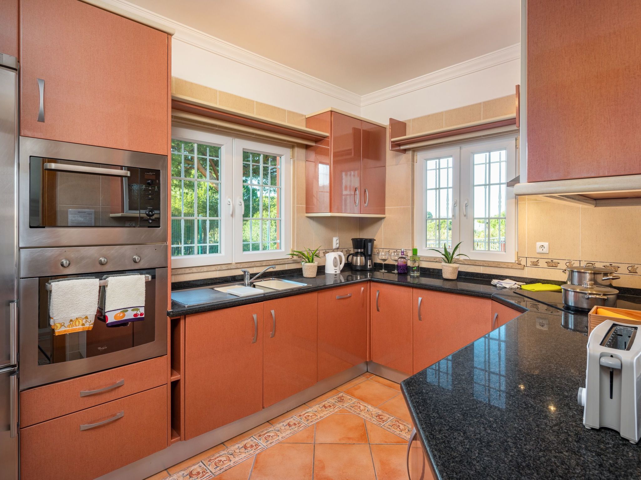 8 Schlafzimmer Villa, Pool, BBq, Strand-Image-tags.info