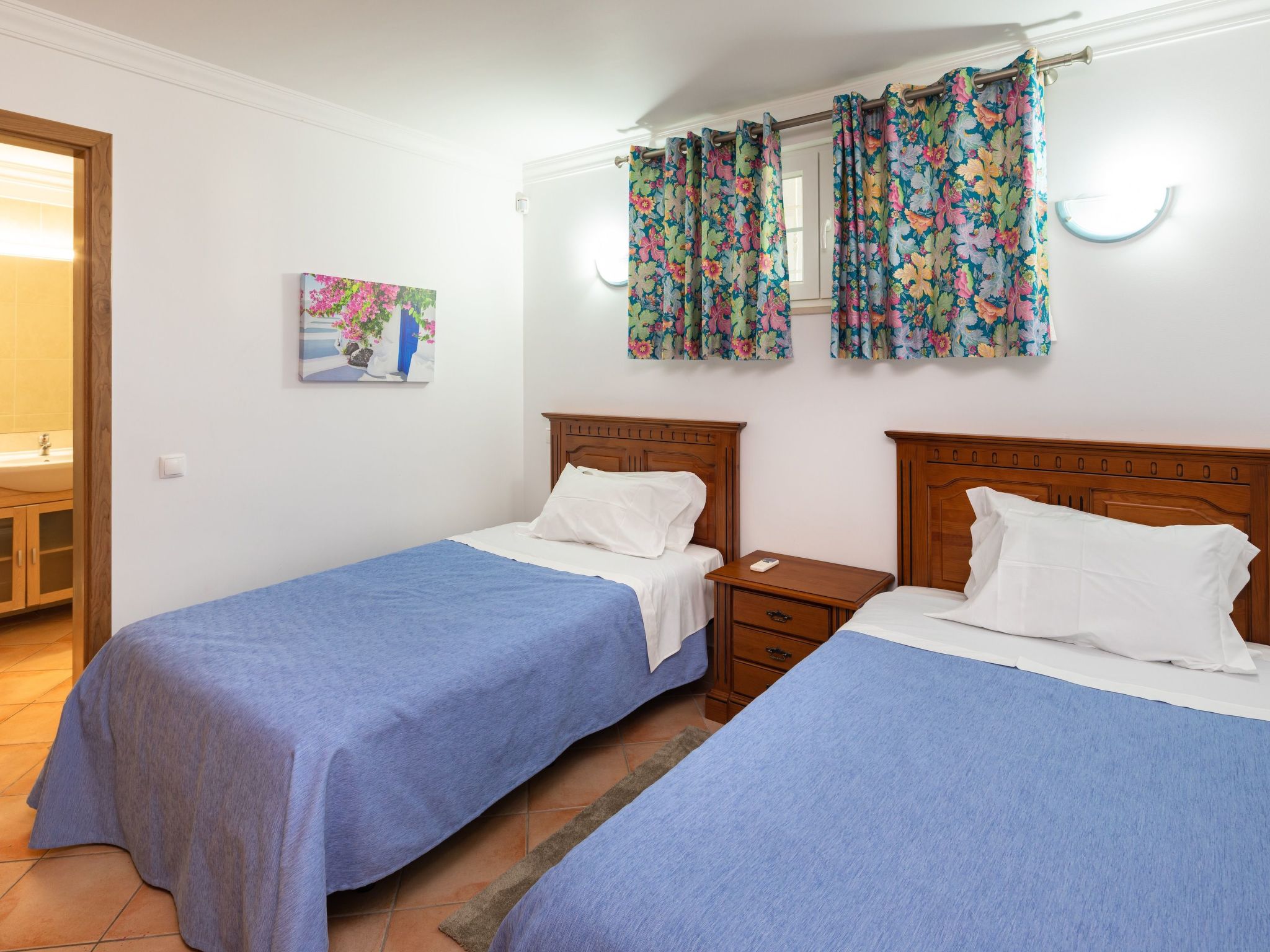 8 Schlafzimmer Villa, Pool, BBq, Strand-Image-tags.info