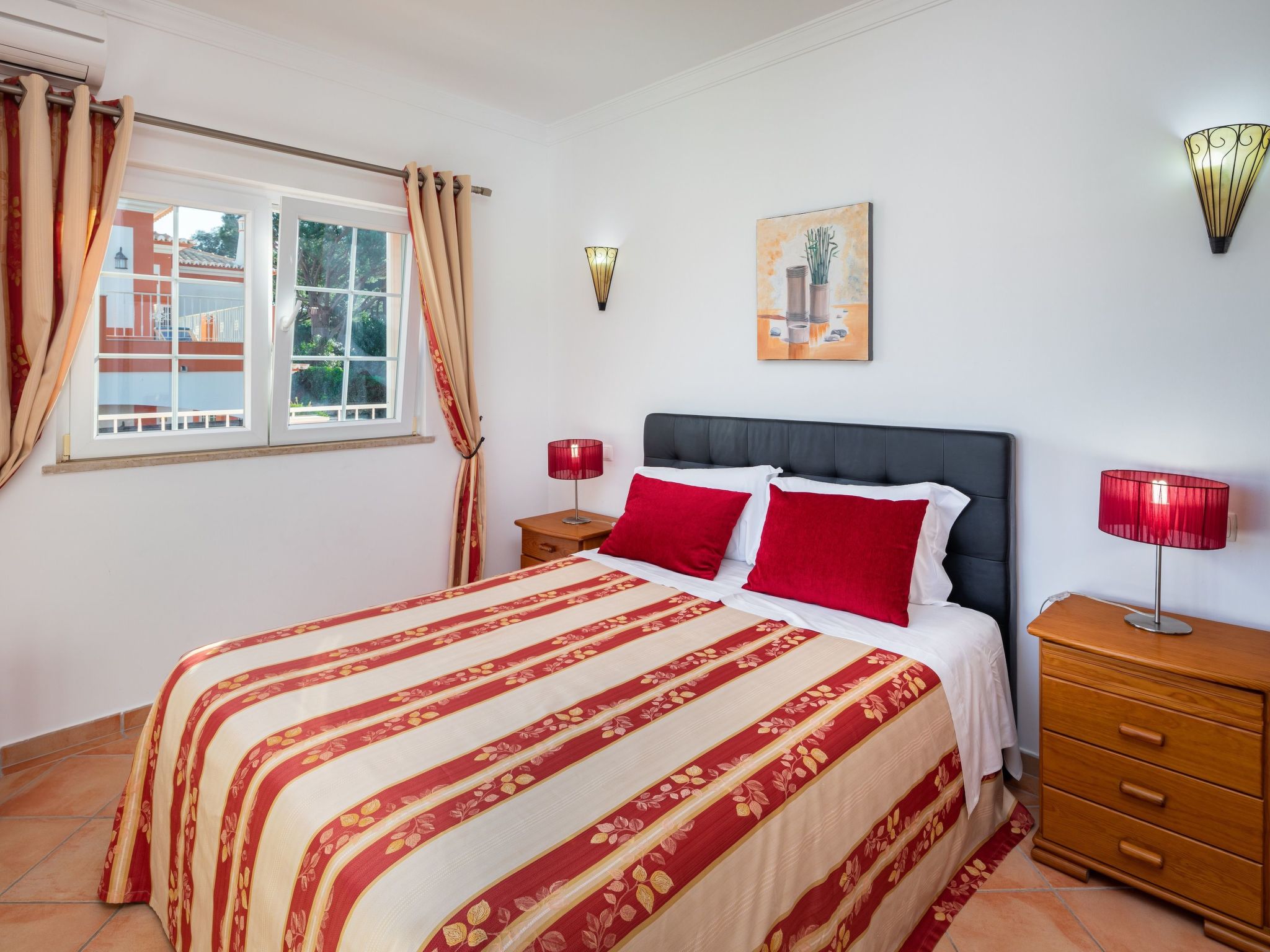 8 Schlafzimmer Villa, Pool, BBq, Strand-Image-tags.info