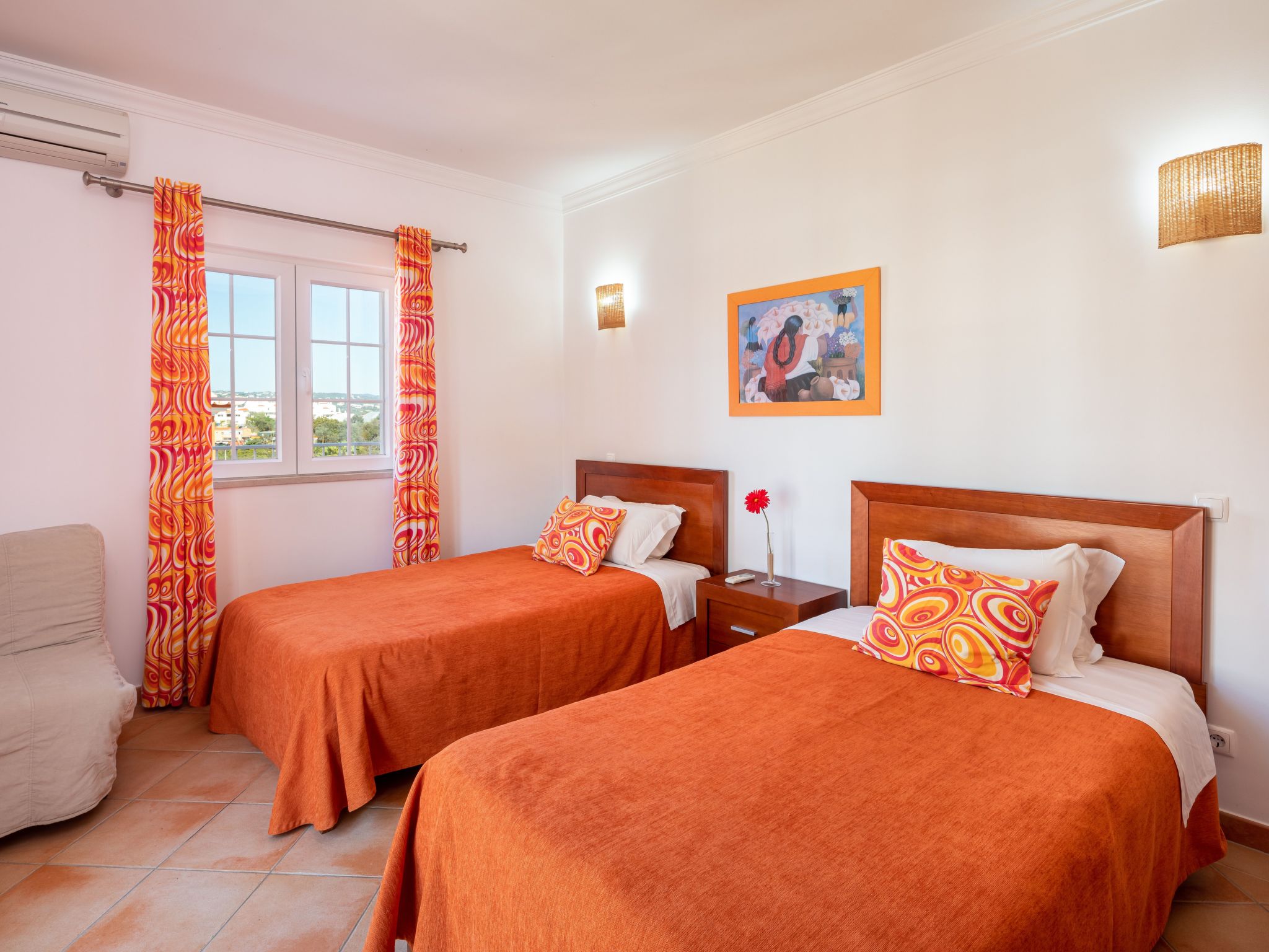 4-Schlafzimmer-Villa, Garten, Pool, Strand-Image-tags.info