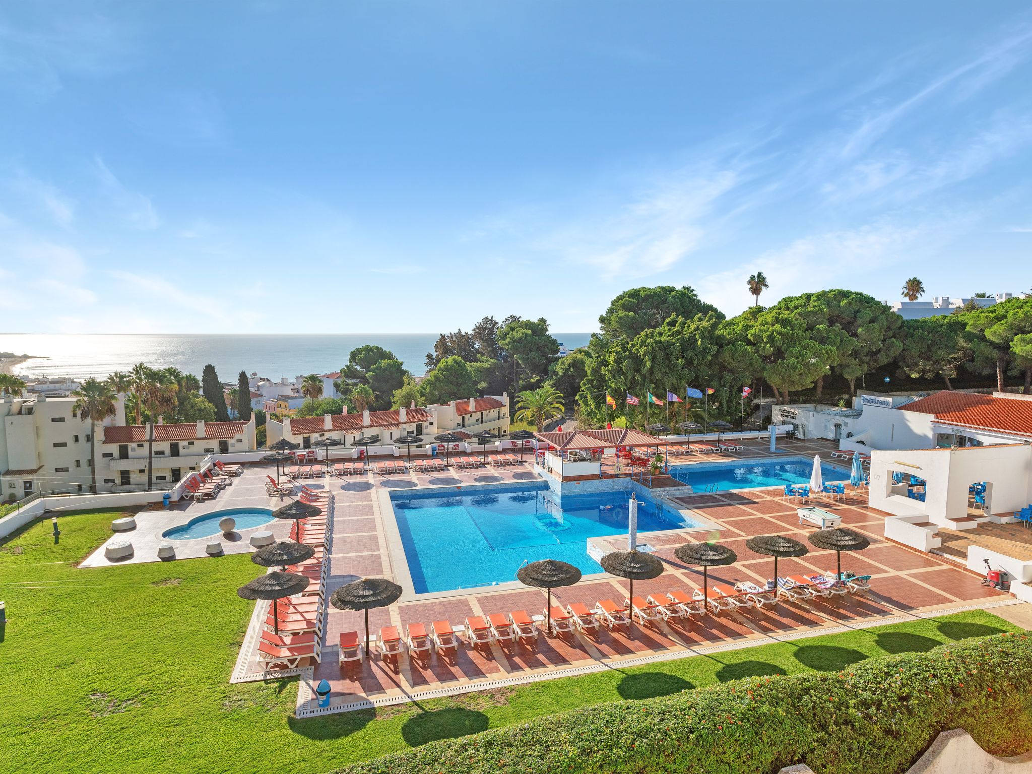 Studio-Apartment "Jardim" mit Gemeinschaftspool