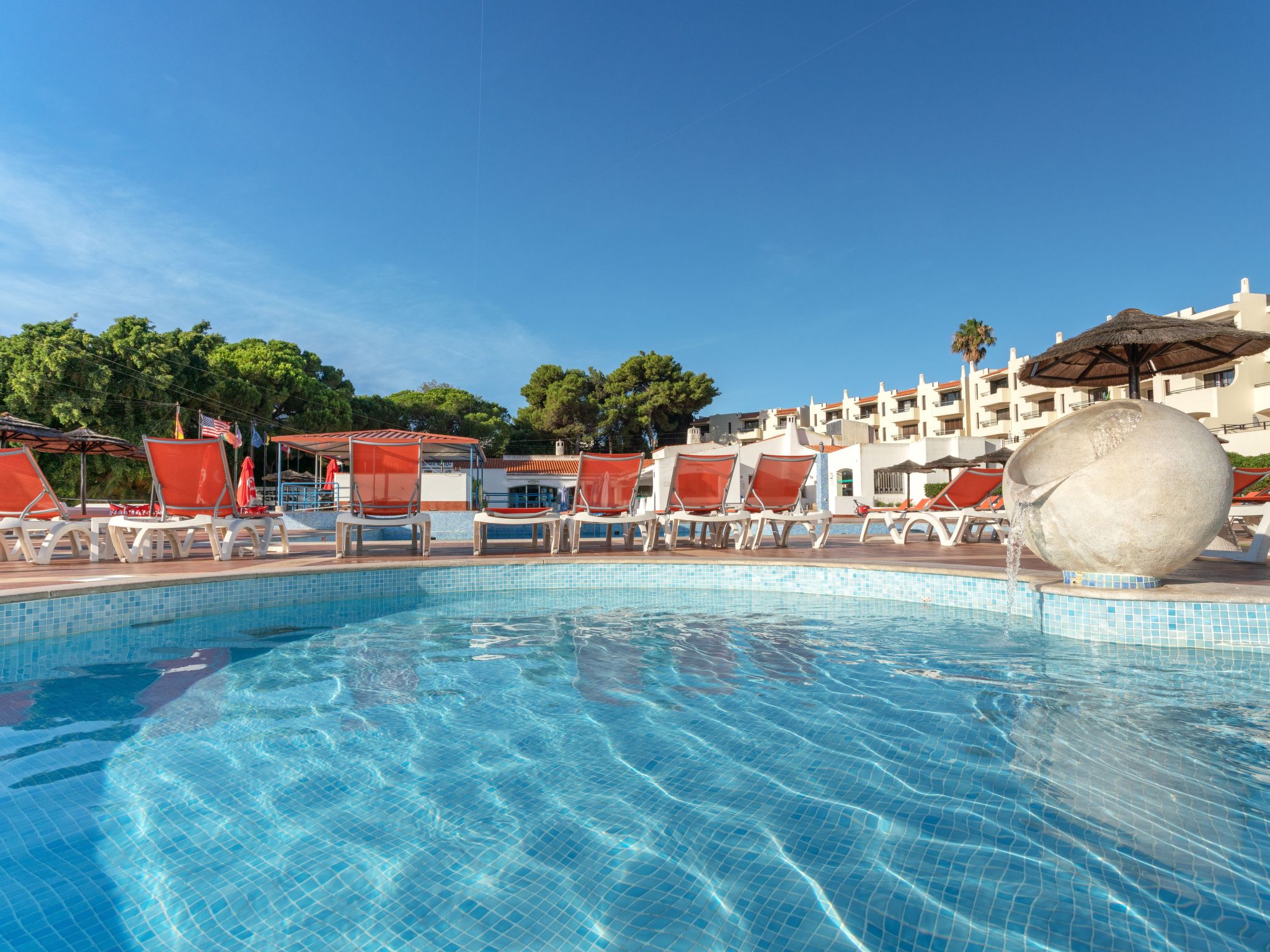 Photo of Studio-Apartment "Jardim" mit Gemeinschaftspool