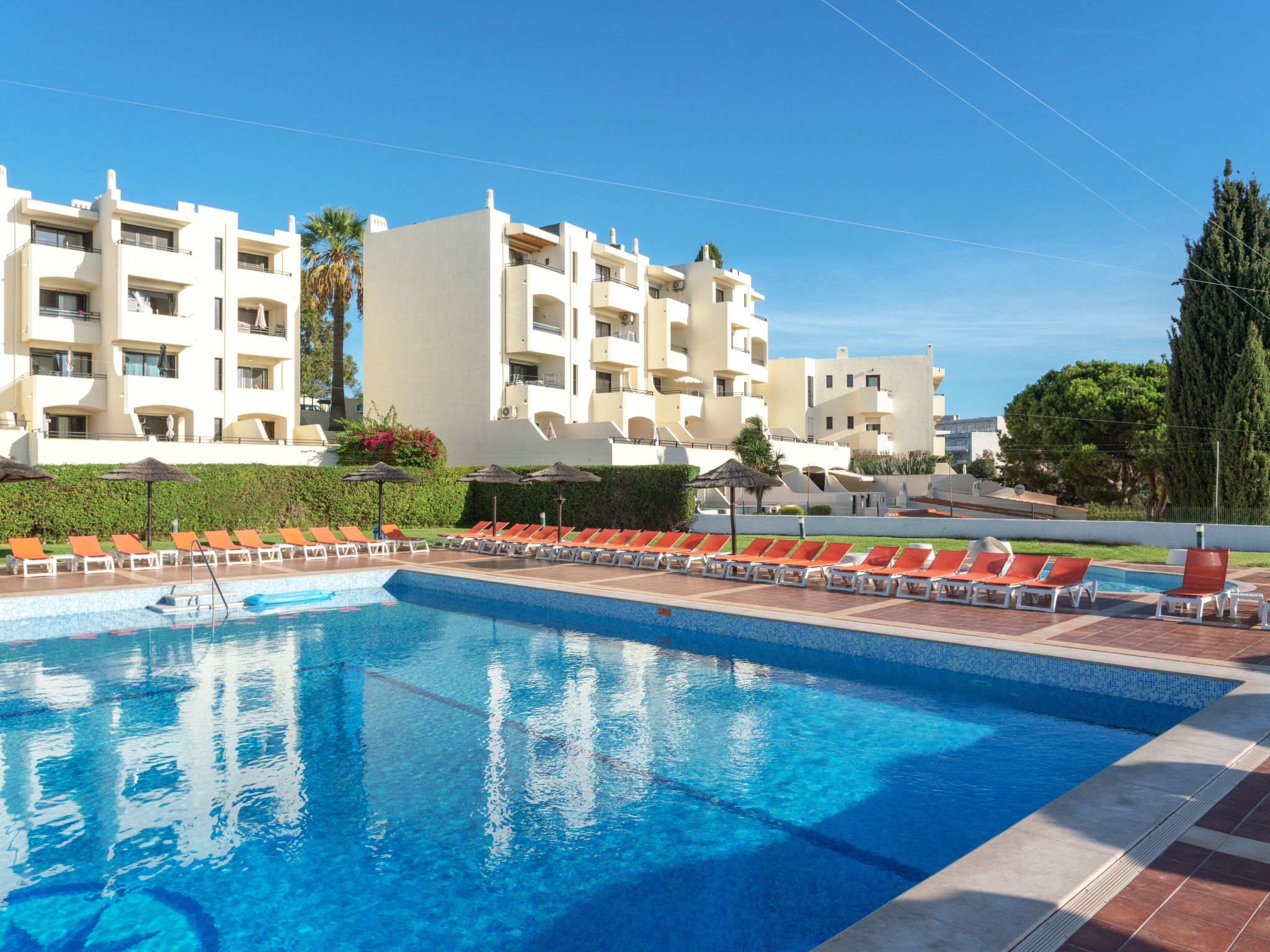 Photo of Studio-Apartment "Jardim" mit Gemeinschaftspool