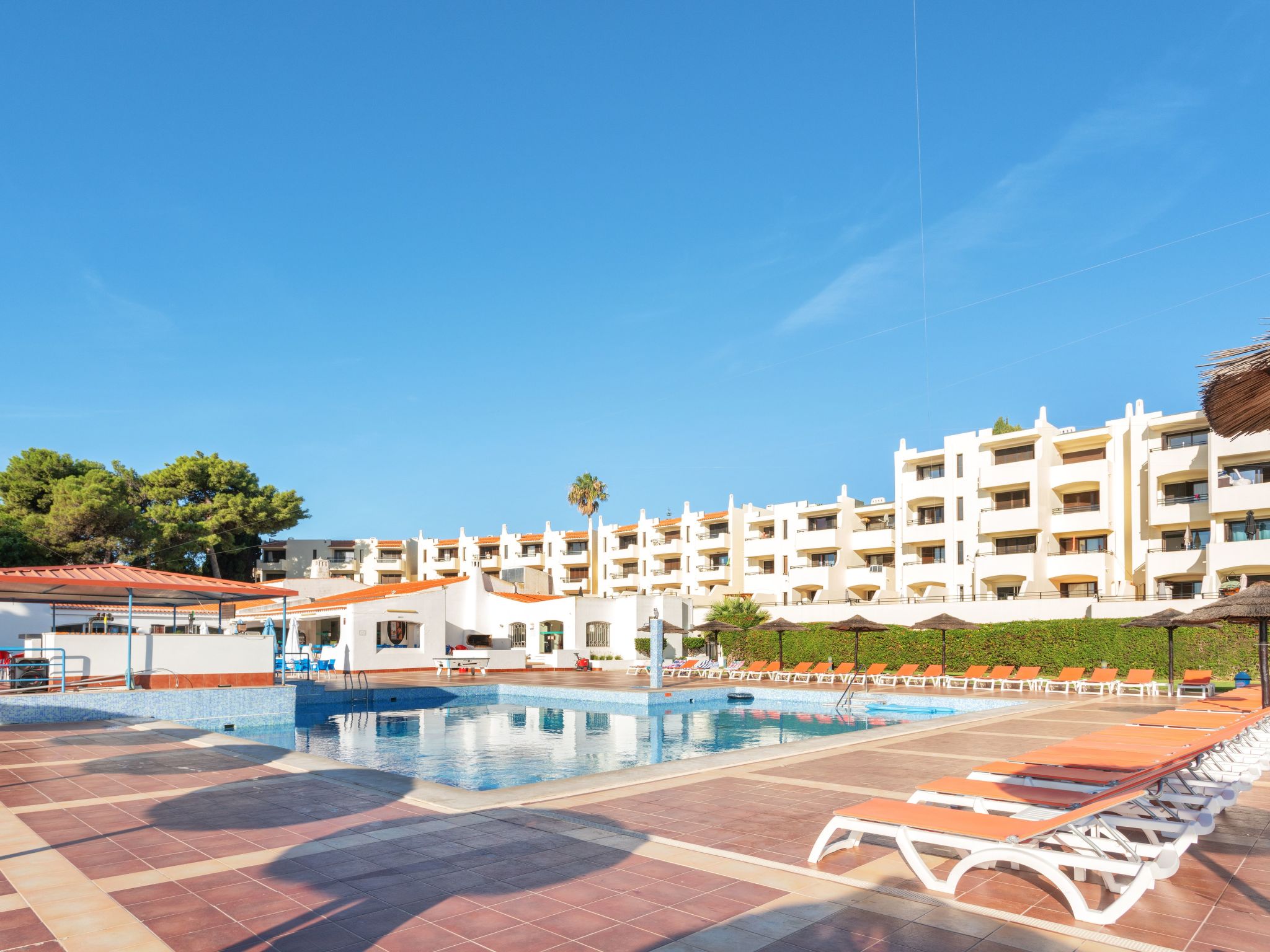 Photo of Studio-Apartment "Jardim" mit Gemeinschaftspool