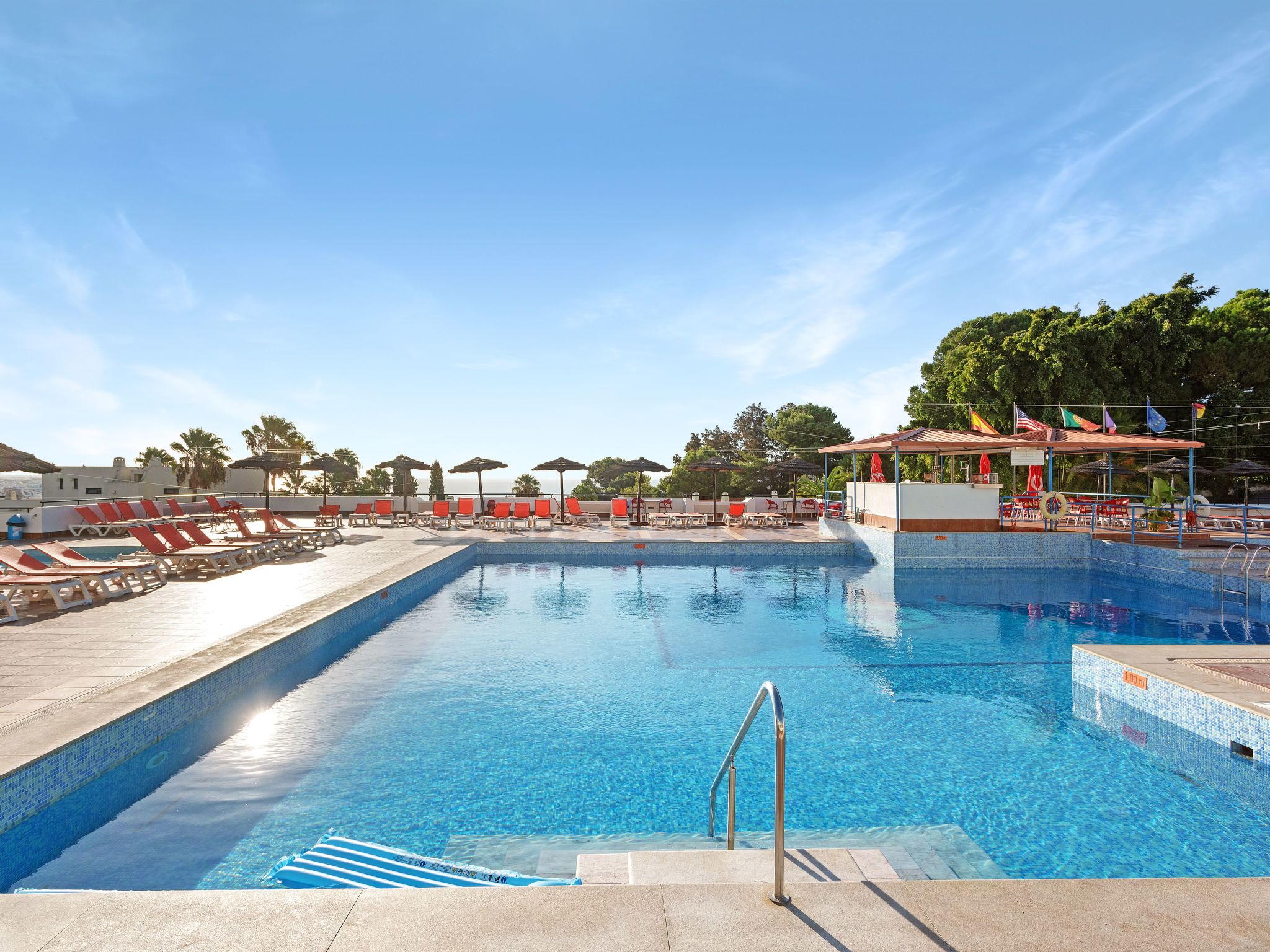 Photo of Studio-Apartment "Jardim" mit Gemeinschaftspool