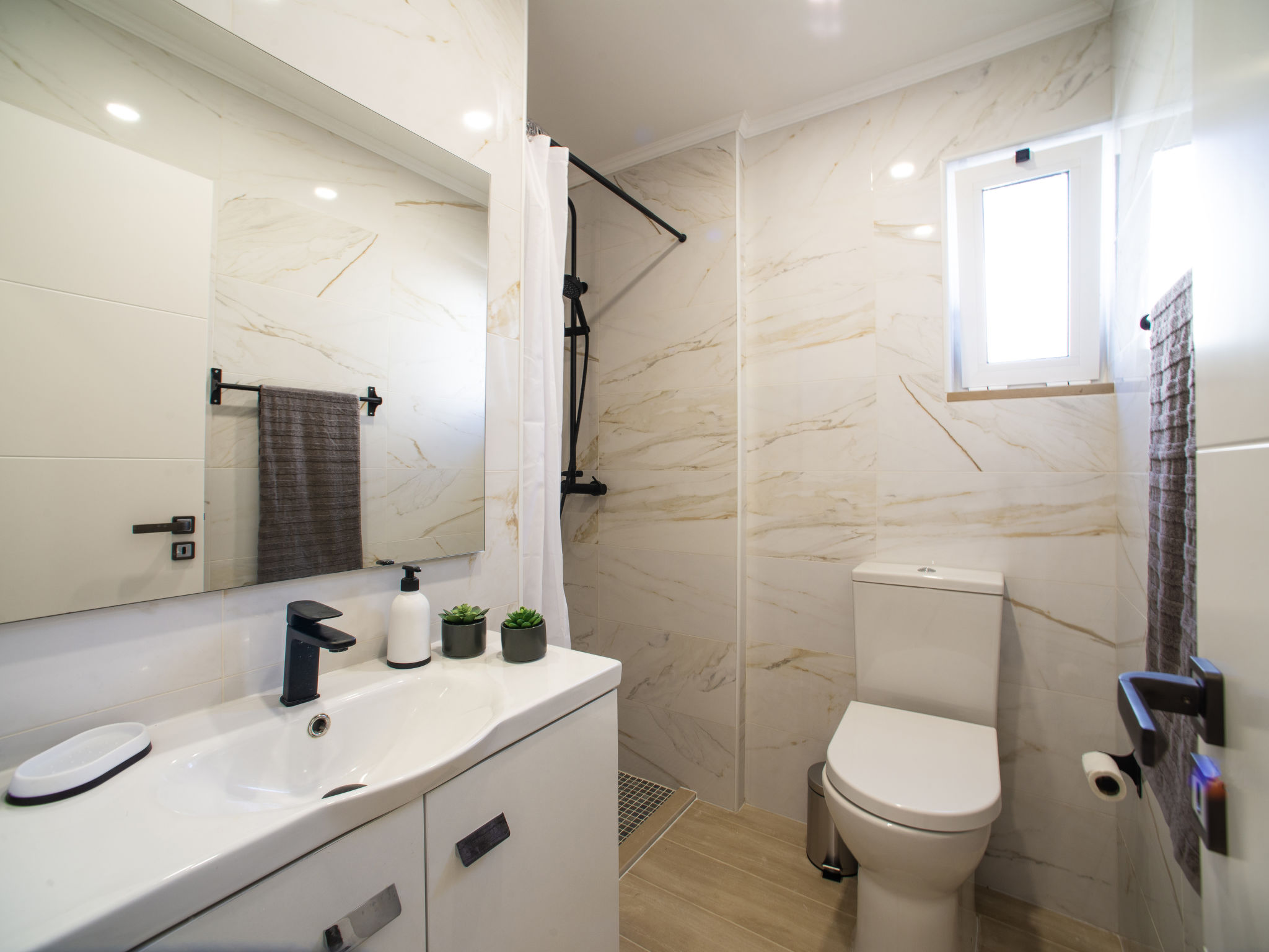 Photo of LY - VIP Properties