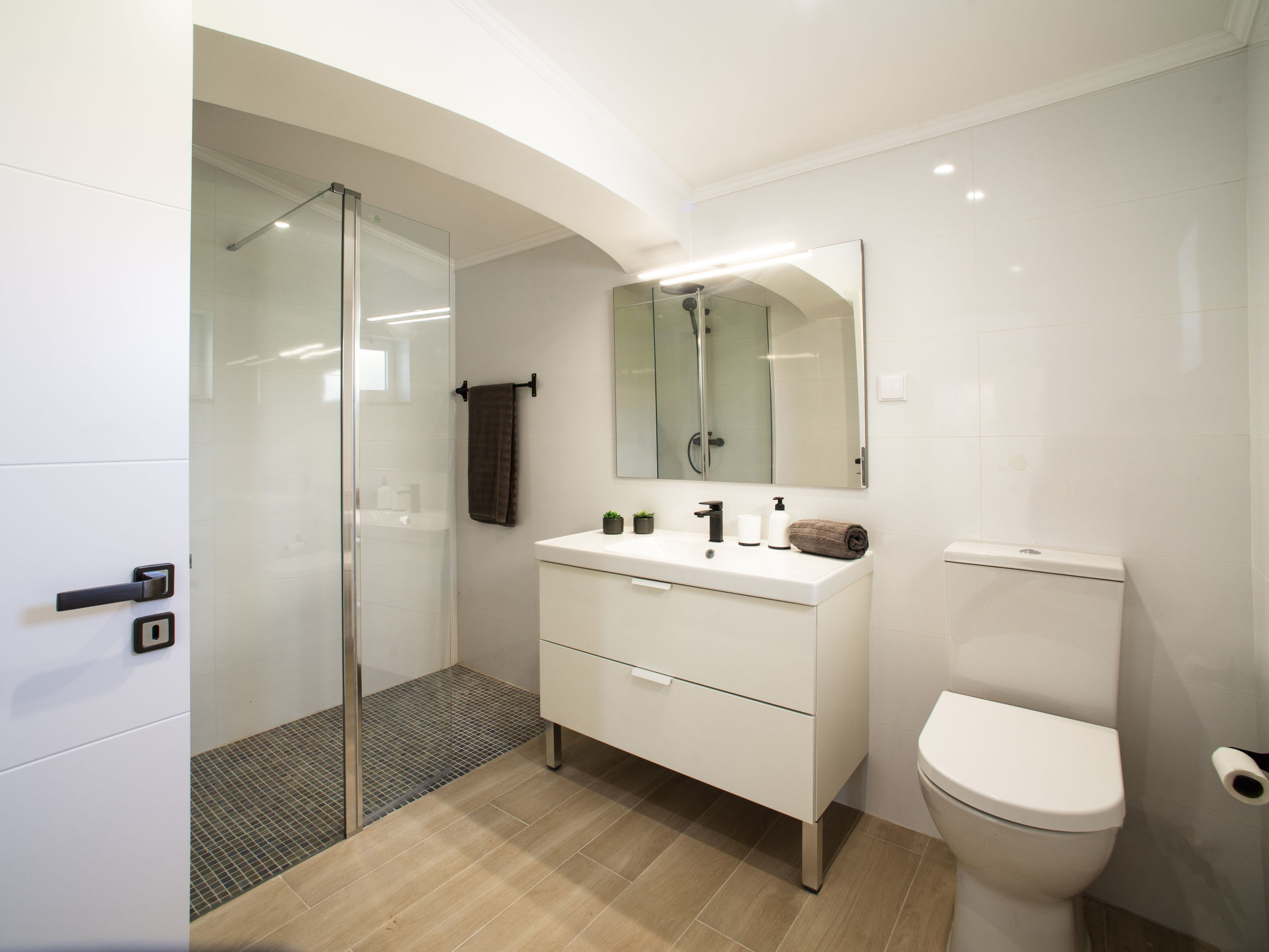 Photo of LY - VIP Properties