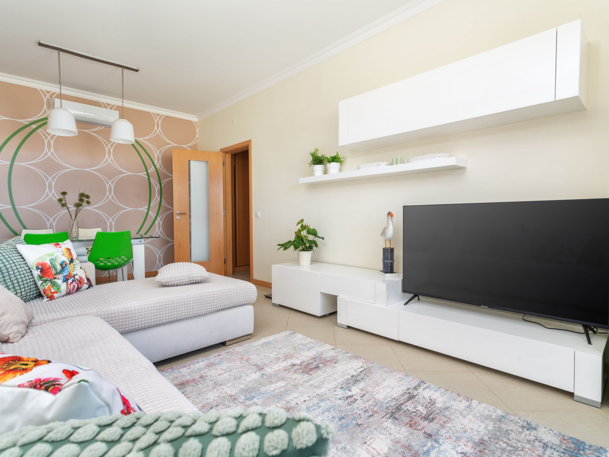 BnB Homes komfortable Wohnung mit 2 Pools-Dedans