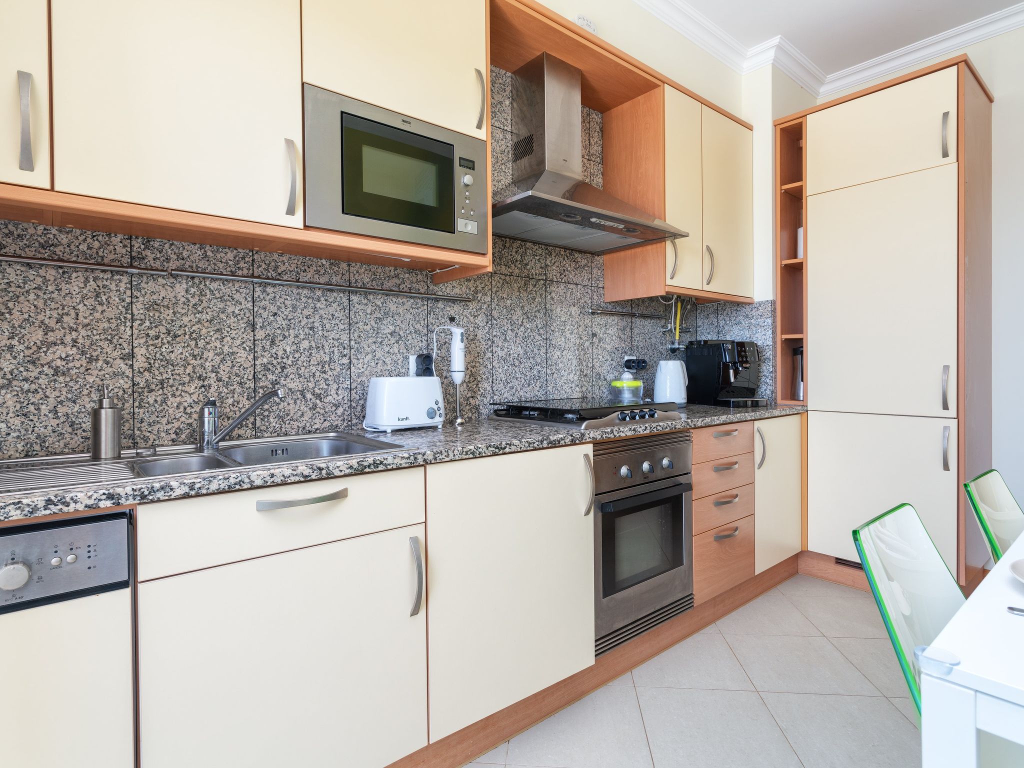 BnB Homes komfortable Wohnung mit 2 Pools-Image-tags.info