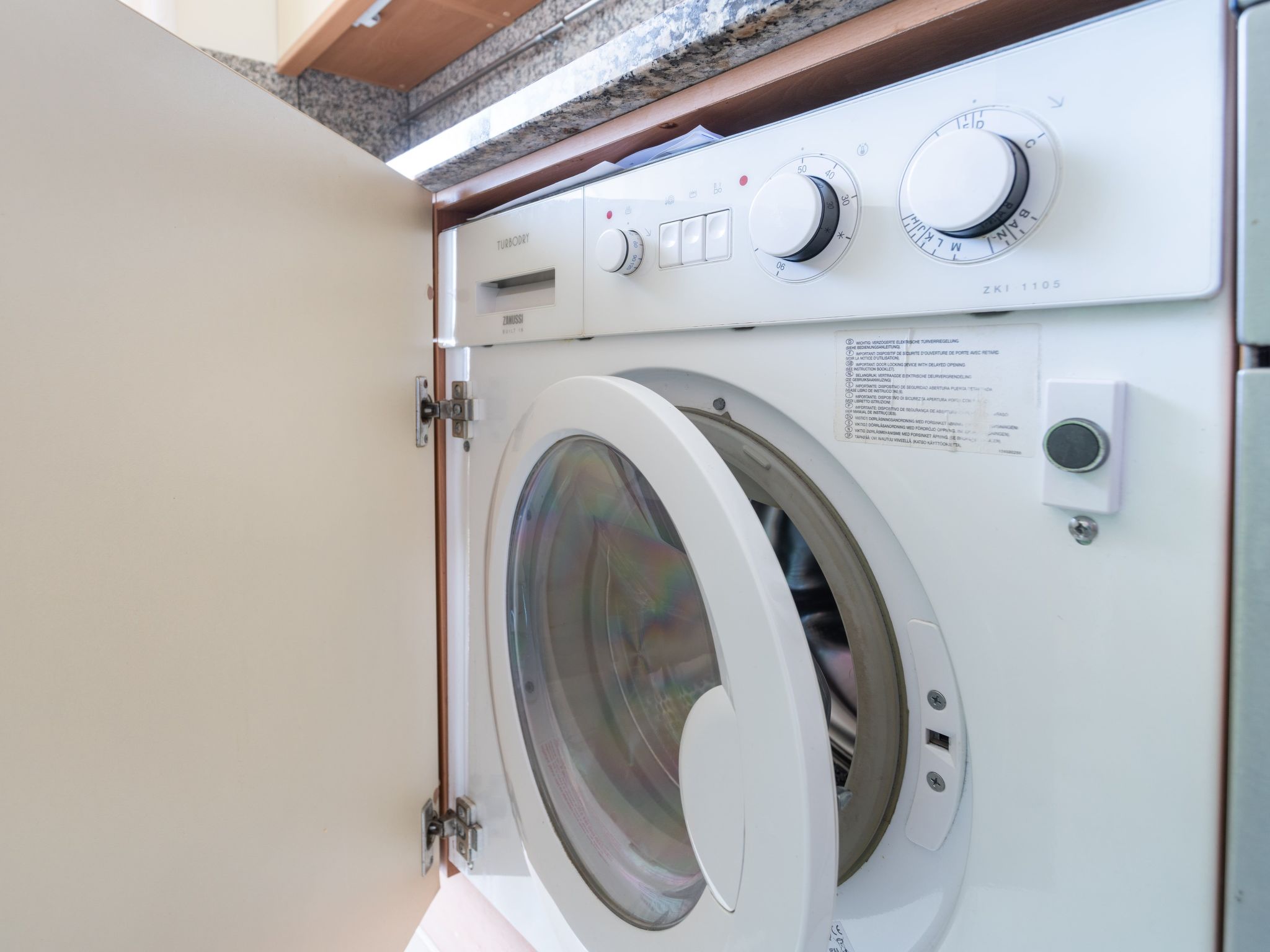 BnB Homes komfortable Wohnung mit 2 Pools-Dedans