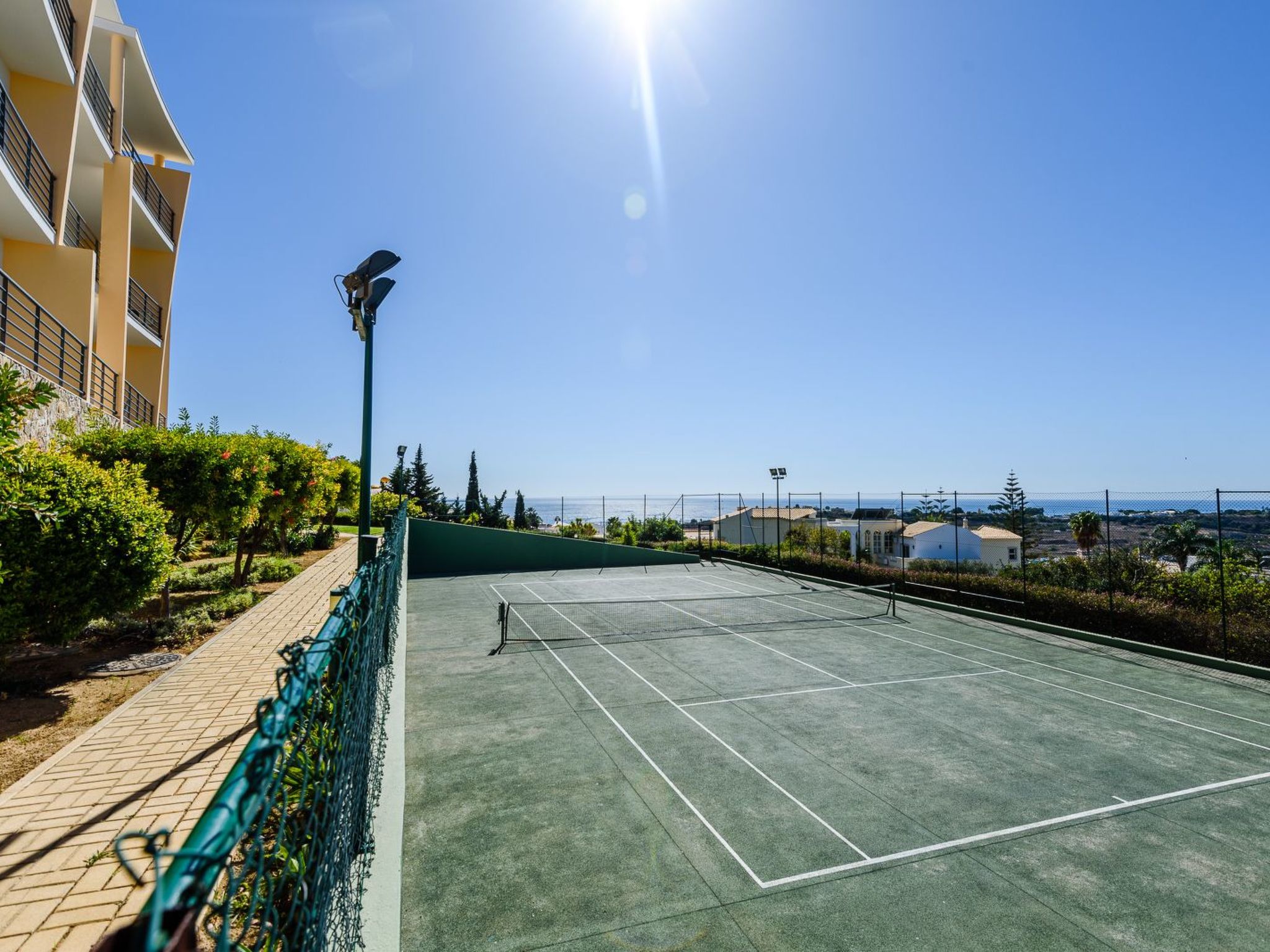 Photo of BnB Homes Wohnung mit Terrasse und Schwimmbad