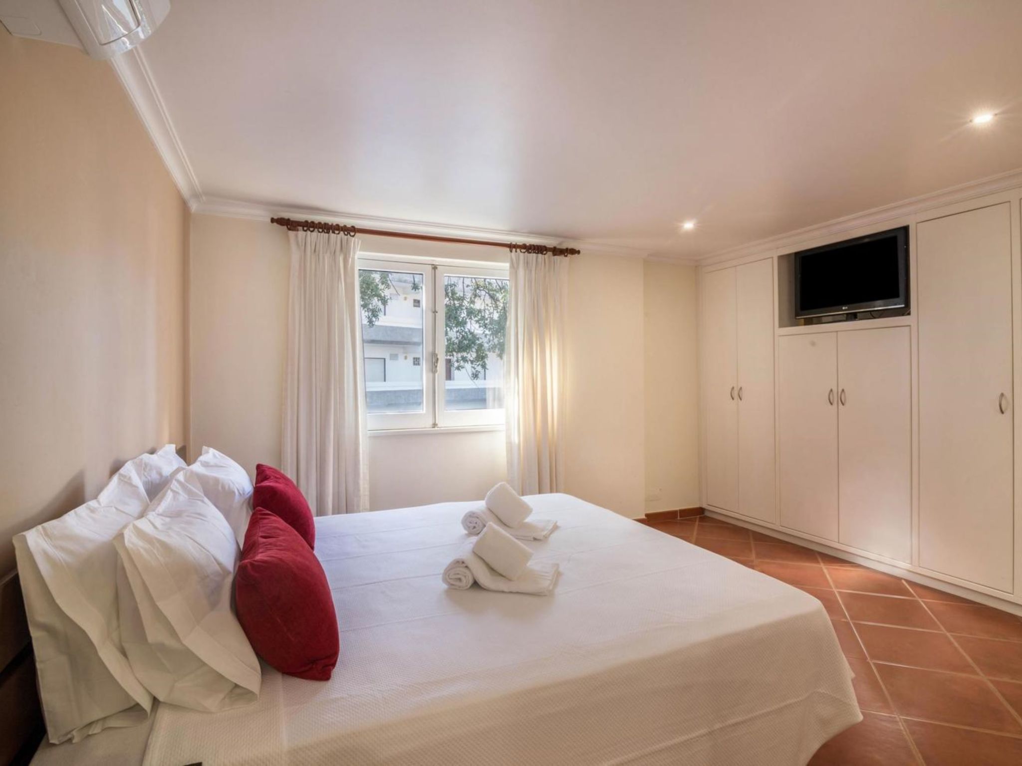 Malick - Sunny Way-Drinnen