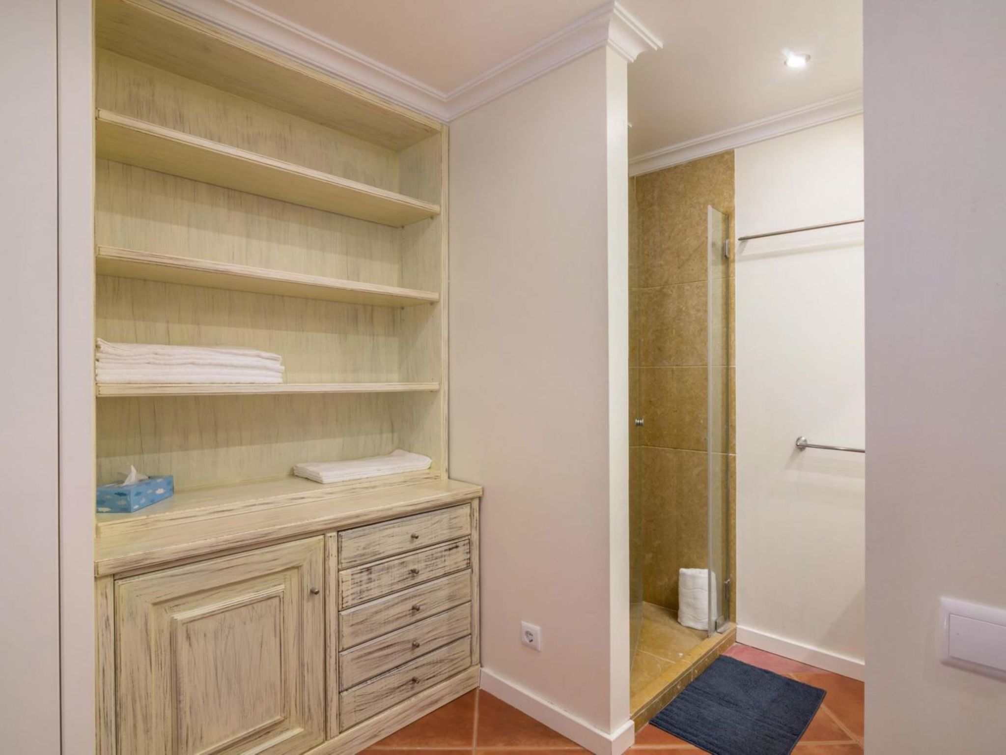 Malick - Sunny Way-Drinnen