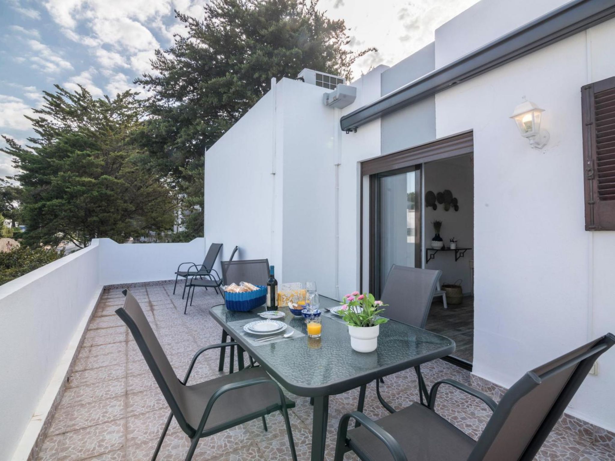 Patrick - Sunny Way-Draußen