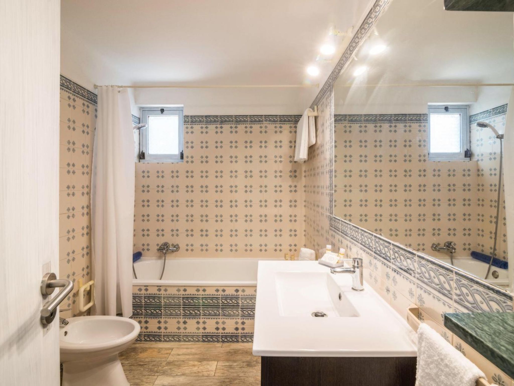 Patrick - Sunny Way-Drinnen