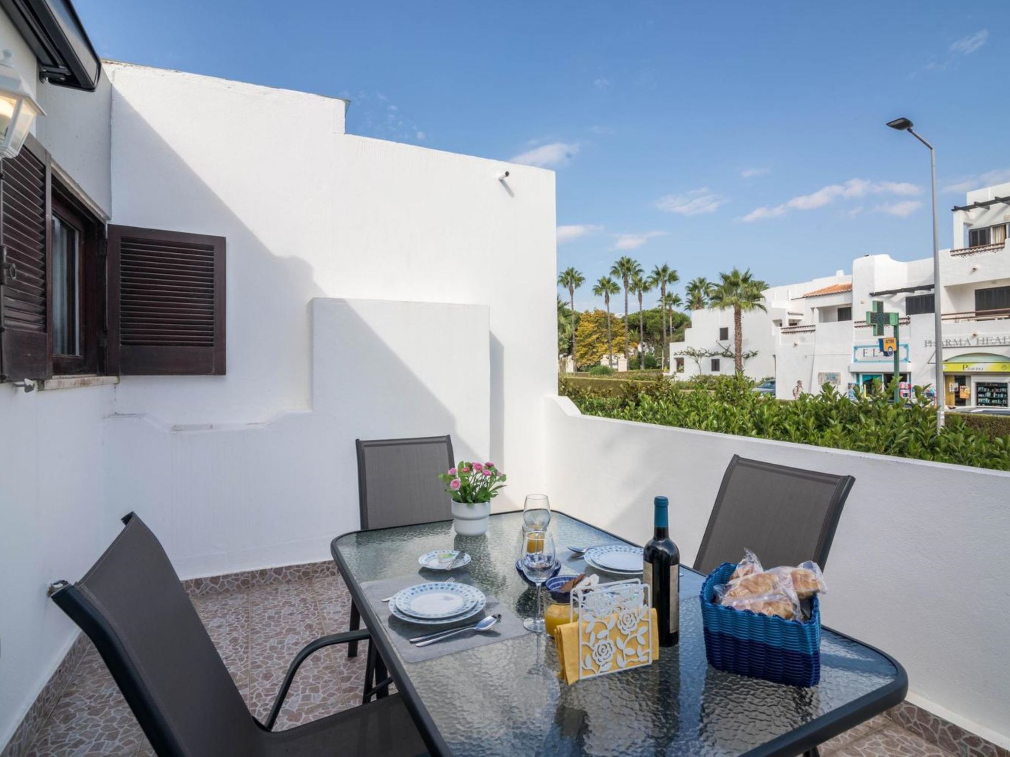 Patrick - Sunny Way-Draußen