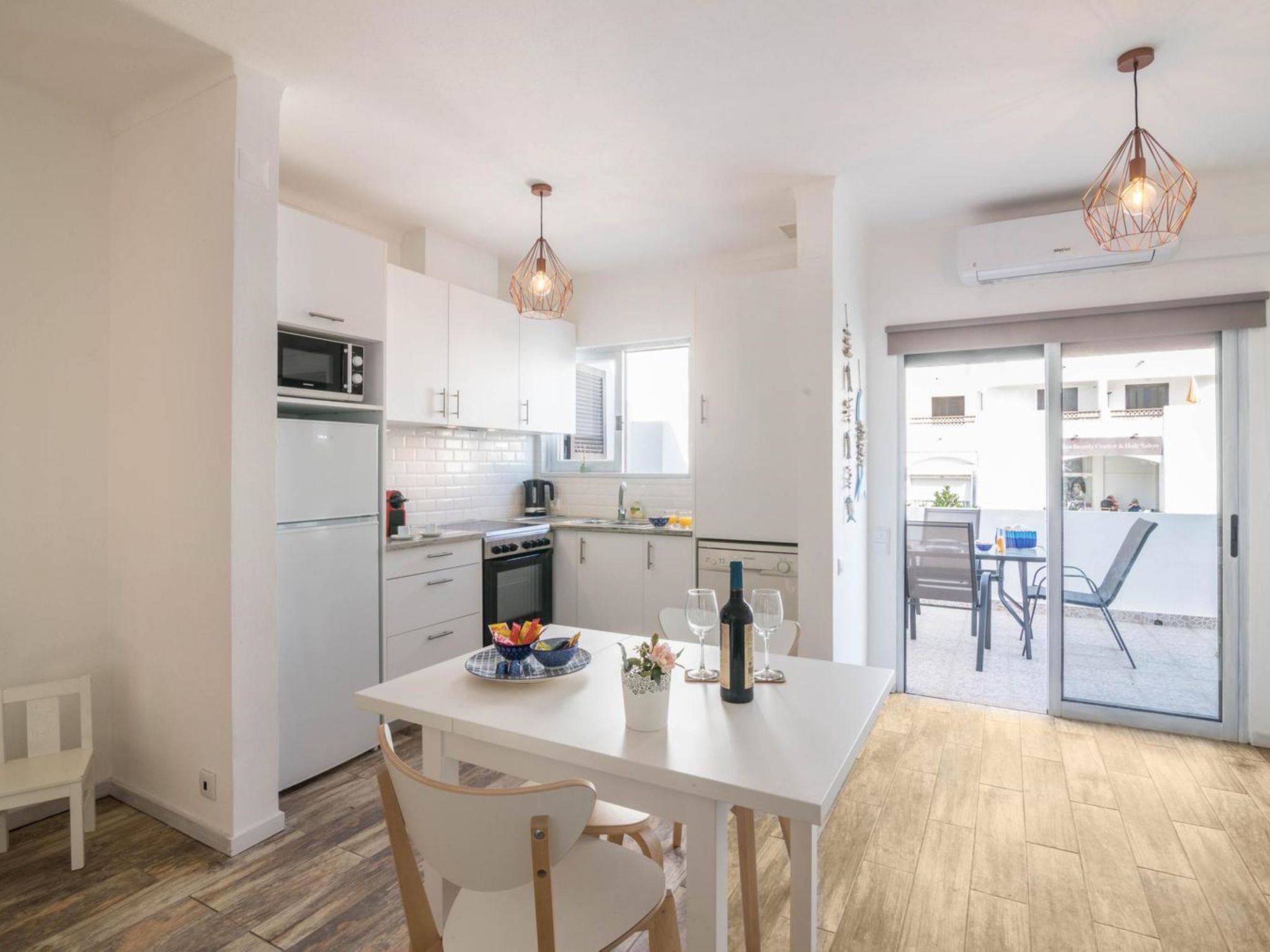 Patrick - Sunny Way-Drinnen