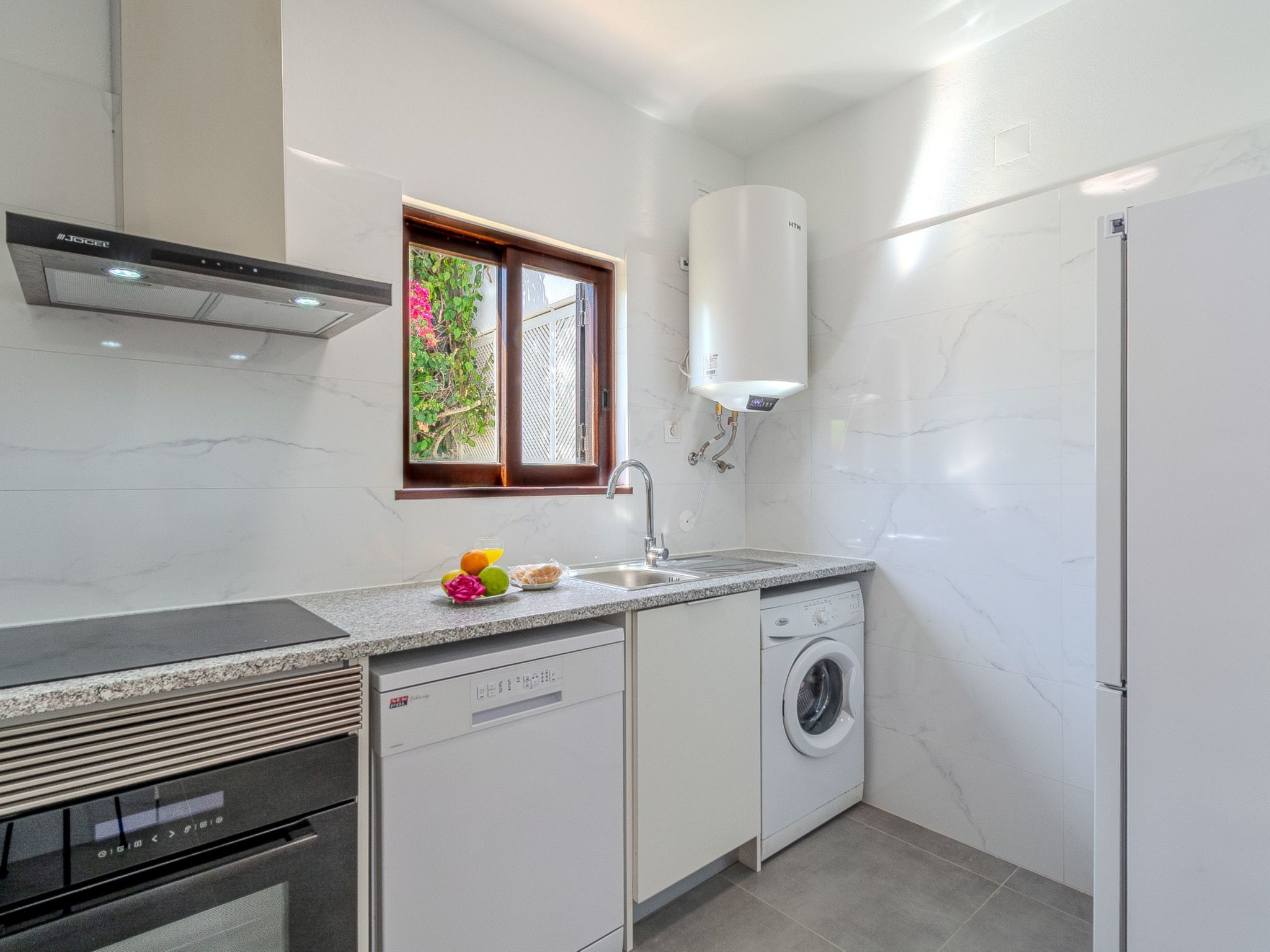 Amélia - Sunny Way-Dedans