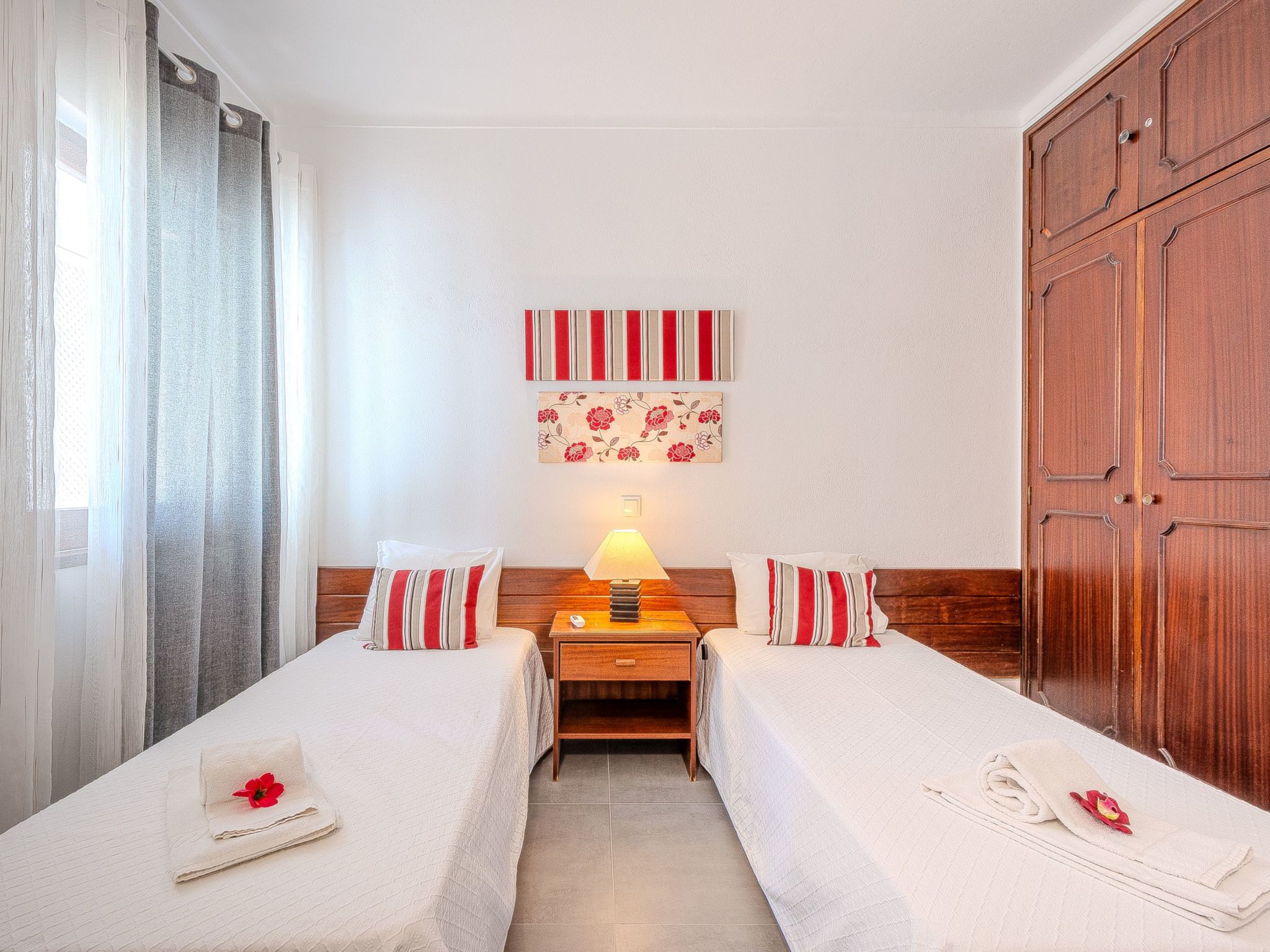 Amélia - Sunny Way-Dedans